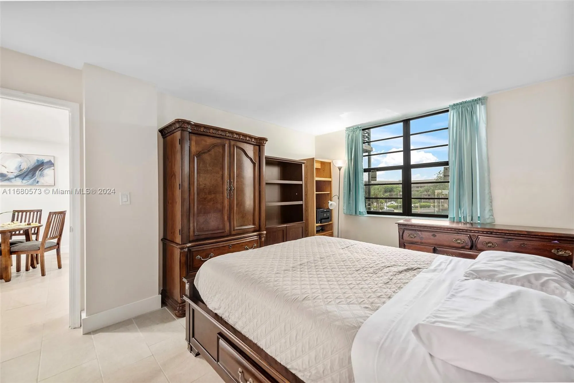 Property Slideshow image 24 of 37 | 1001 colony point cir apt 306, Pembroke Pines, FL, 33026