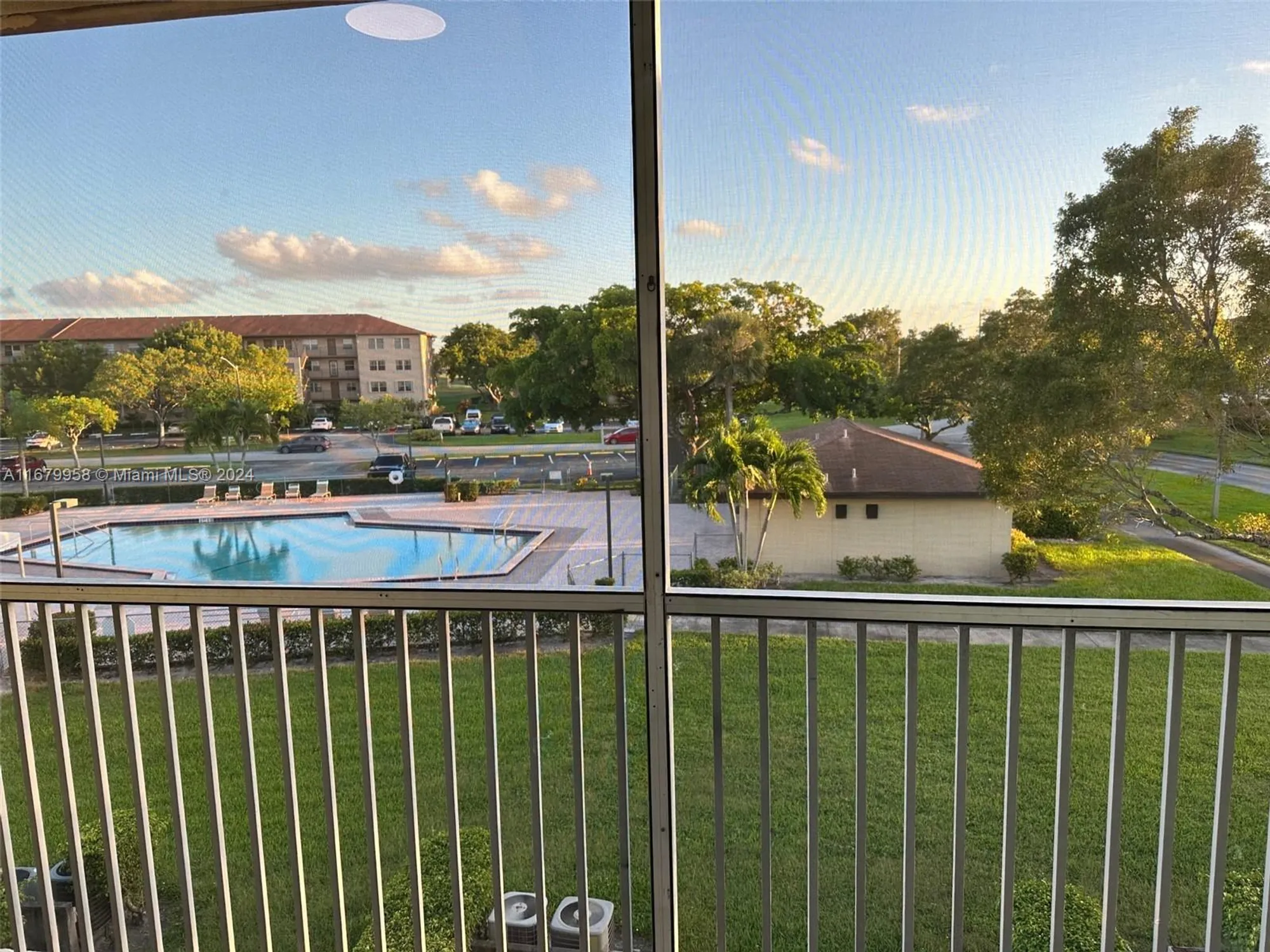 Property Slideshow image 14 of 19 | 151 sw 135th ter apt 313t, Pembroke Pines, FL, 33027