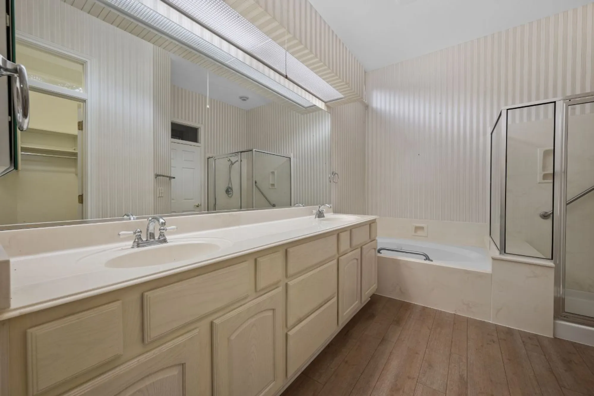 Property Slideshow image 18 of 40 | 133 crystal springs dr, Georgetown, TX, 78633