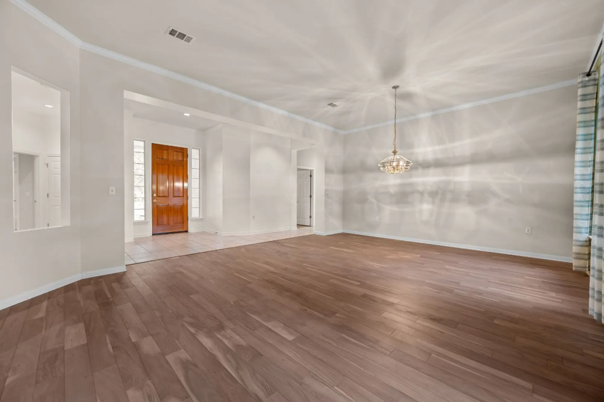 Property Slideshow image 7 of 40 | 133 crystal springs dr, Georgetown, TX, 78633