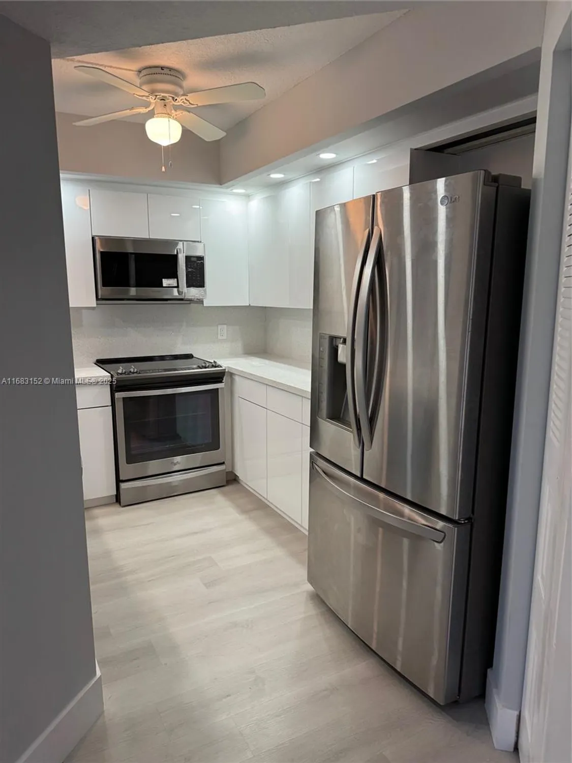 Property Slideshow image 14 of 25 | 12800 sw 7th ct 313g, Pembroke Pines, FL, 33027