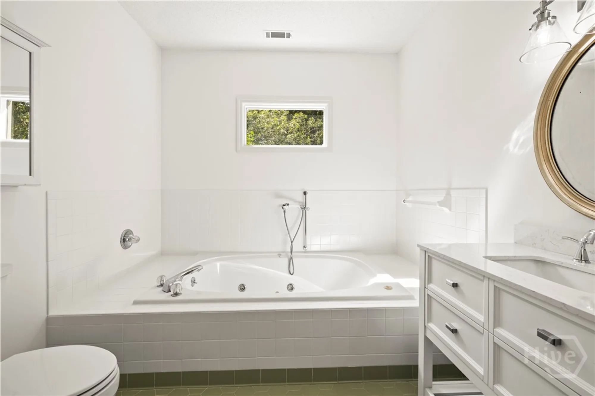 Property Slideshow image 25 of 48 | 3 inigo jones ln, Savannah, GA, 31411