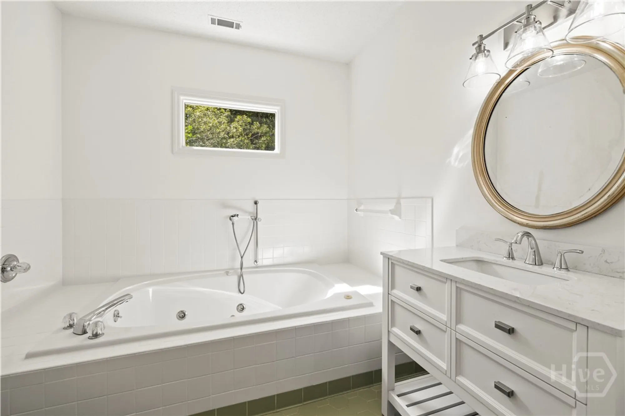 Property Slideshow image 26 of 48 | 3 inigo jones ln, Savannah, GA, 31411