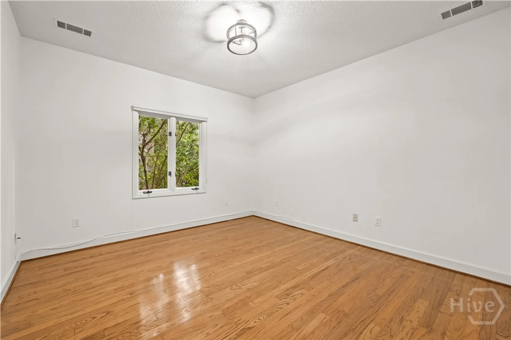 Property Slideshow image 27 of 48 | 3 inigo jones ln, Savannah, GA, 31411
