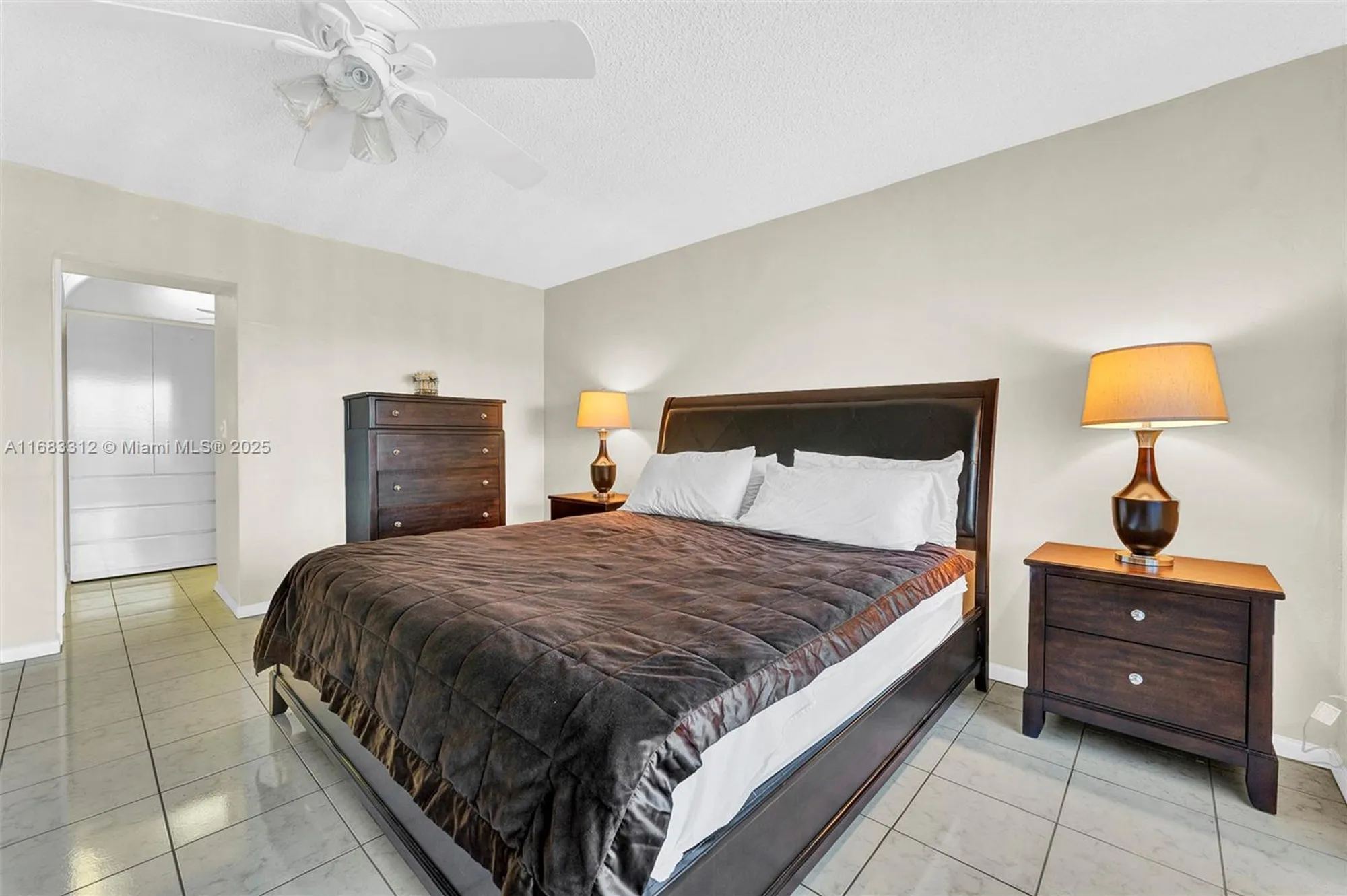 Property Slideshow image 17 of 26 | 330 se 2nd st 303f, Hallandale Beach, FL, 33009