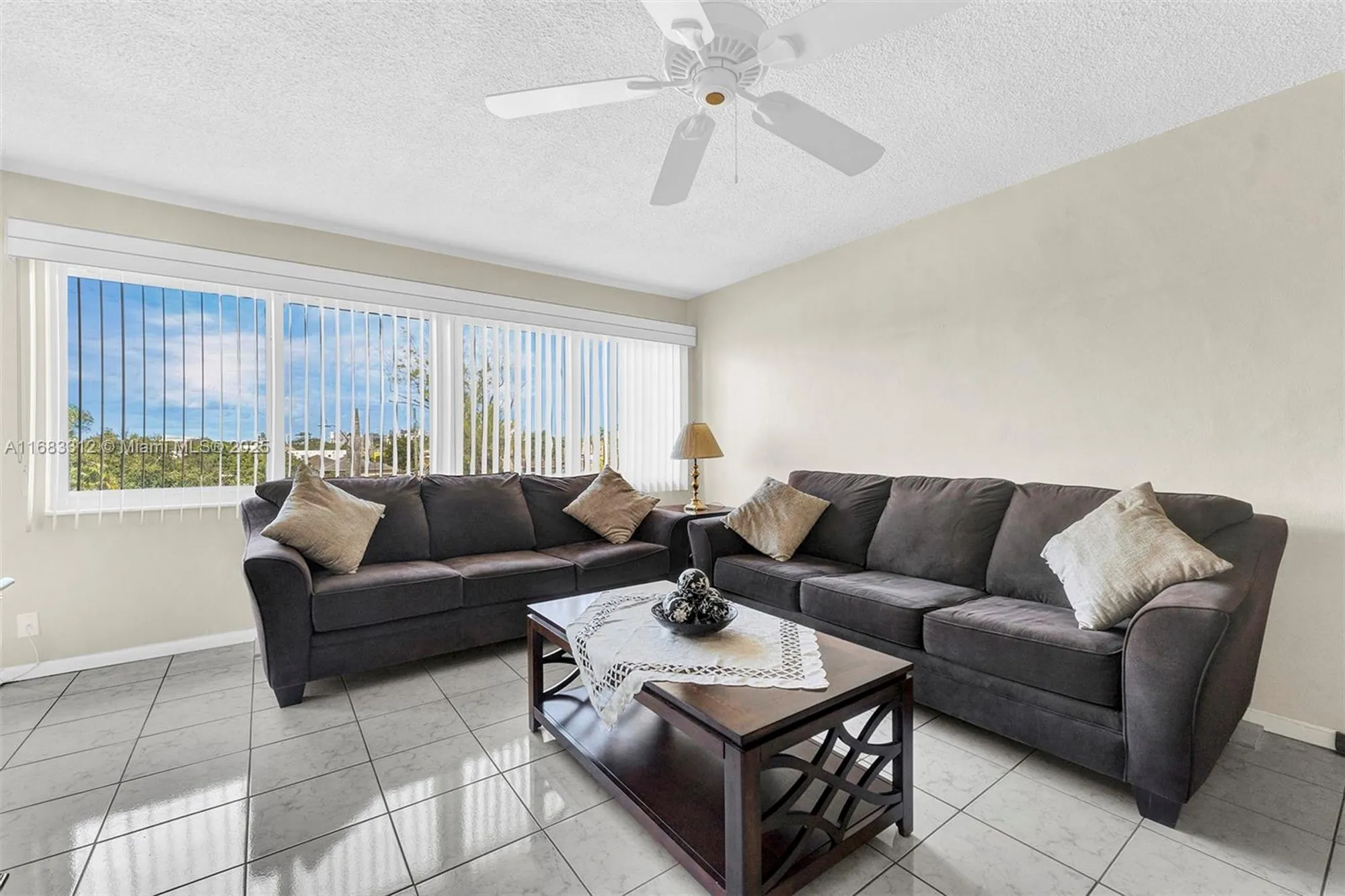 Property Slideshow image 10 of 26 | 330 se 2nd st 303f, Hallandale Beach, FL, 33009