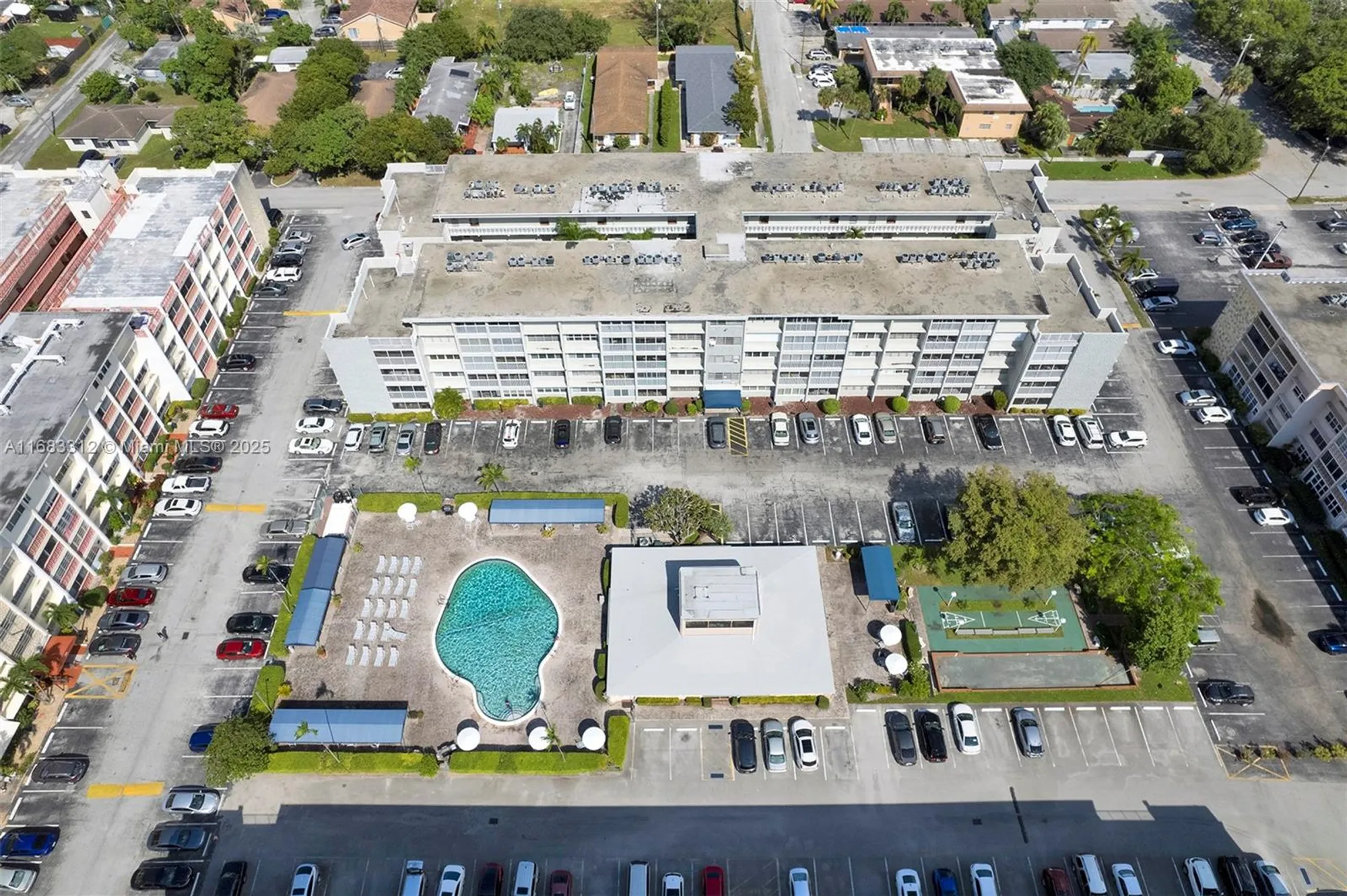 Property Slideshow image 24 of 26 | 330 se 2nd st 303f, Hallandale Beach, FL, 33009
