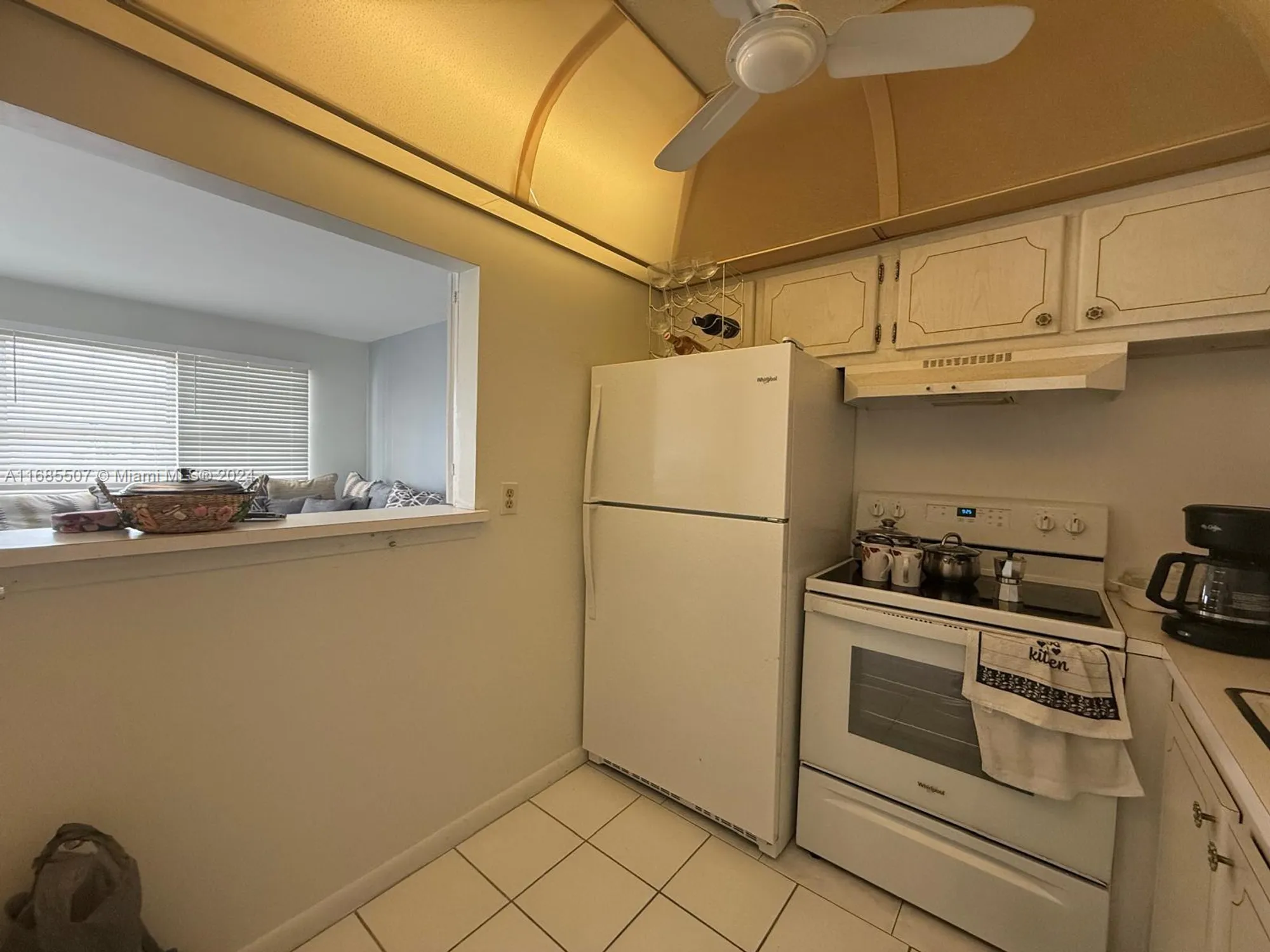Property Slideshow image 3 of 12 | 313 southampton a # 313, West Palm Beach, FL, 33417