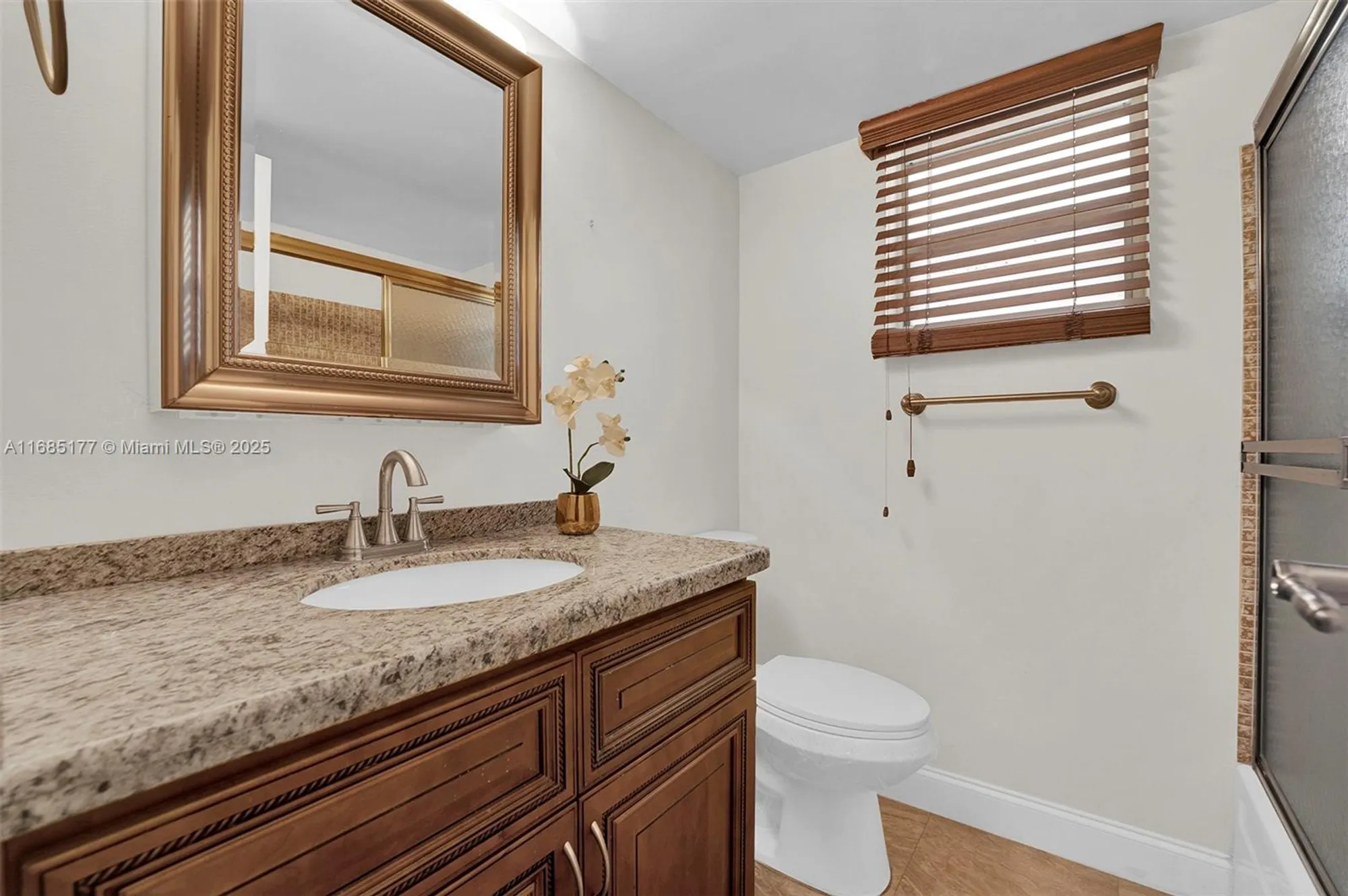 Property Slideshow image 17 of 25 | 410 se 2nd st 220, Hallandale Beach, FL, 33009