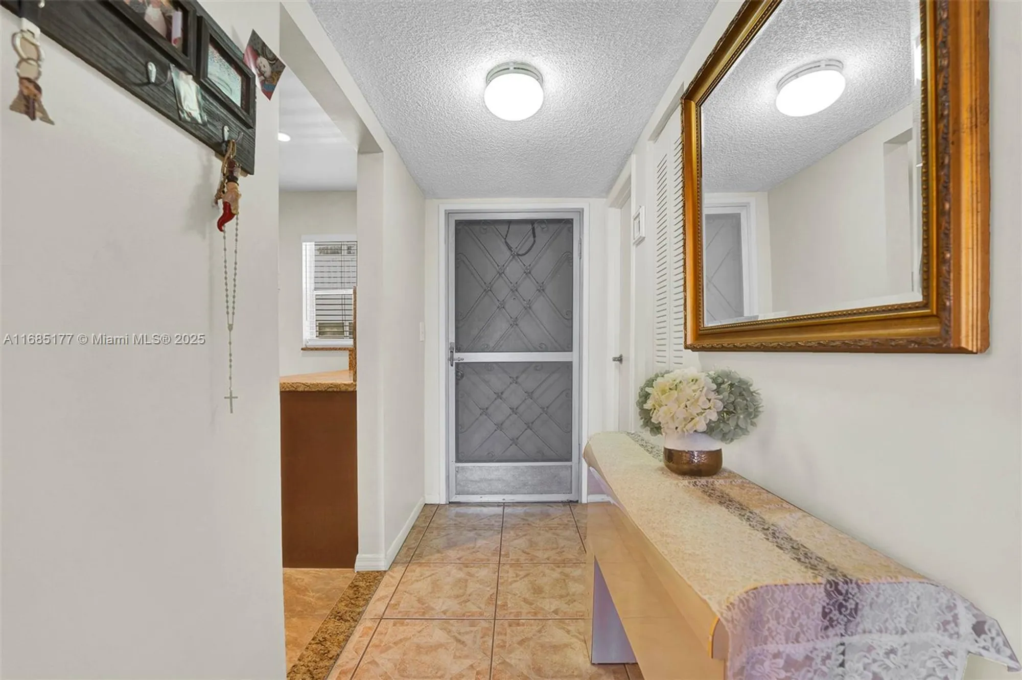 Property Slideshow image 12 of 25 | 410 se 2nd st 220, Hallandale Beach, FL, 33009