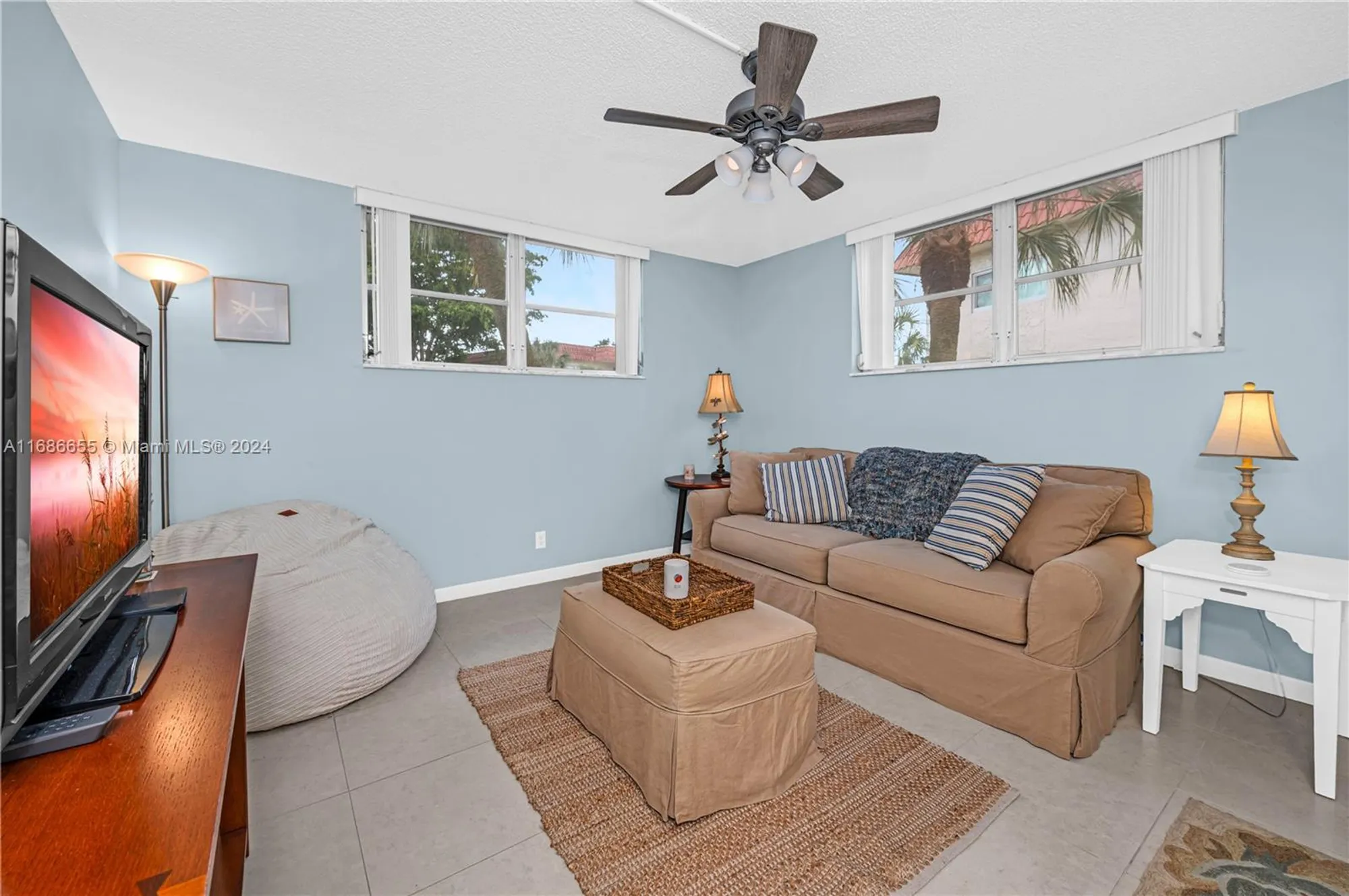 Property Slideshow image 14 of 36 | 671 s hollybrook dr 210, Pembroke Pines, FL, 33025