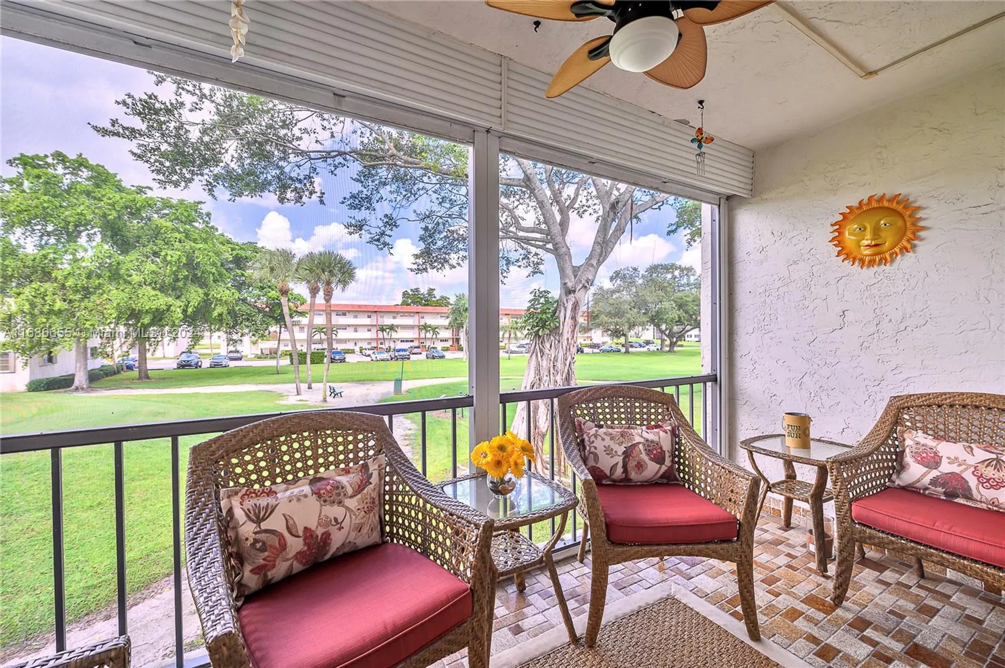 Property Slideshow image 15 of 36 | 671 s hollybrook dr 210, Pembroke Pines, FL, 33025