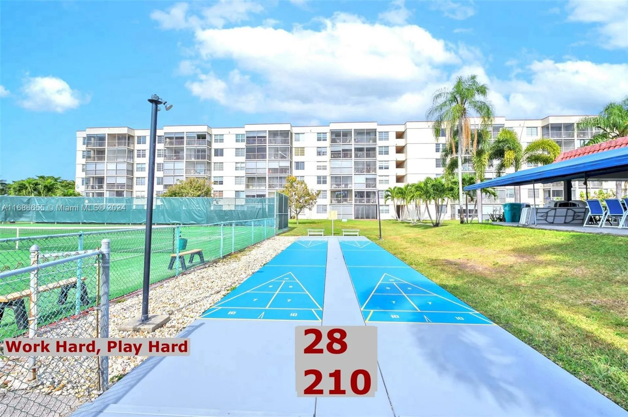 Property Slideshow image 33 of 36 | 671 s hollybrook dr 210, Pembroke Pines, FL, 33025