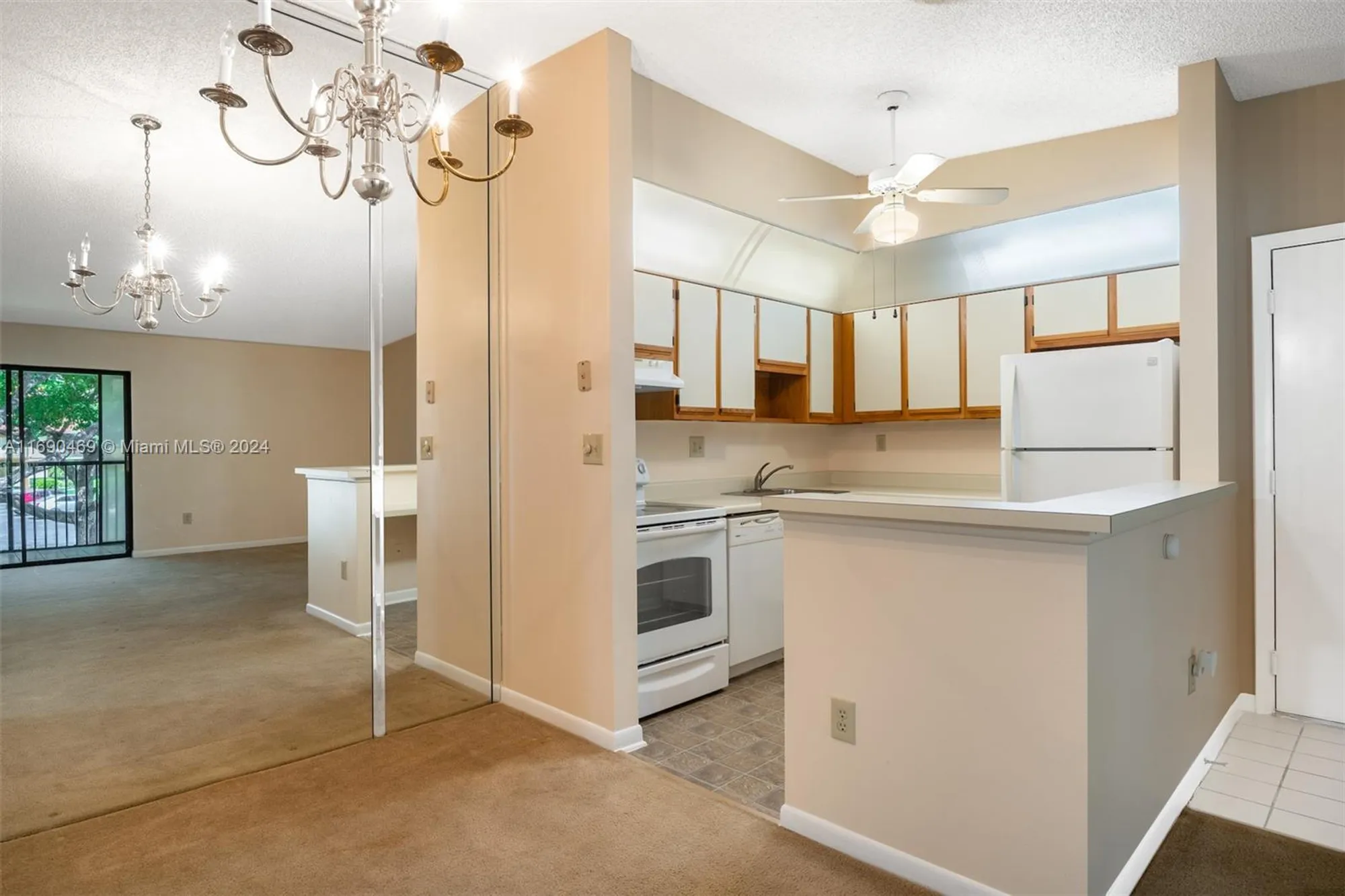 Property Slideshow image 1 of 32 | 10869 w clairmont cir # 209, Tamarac, FL, 33321