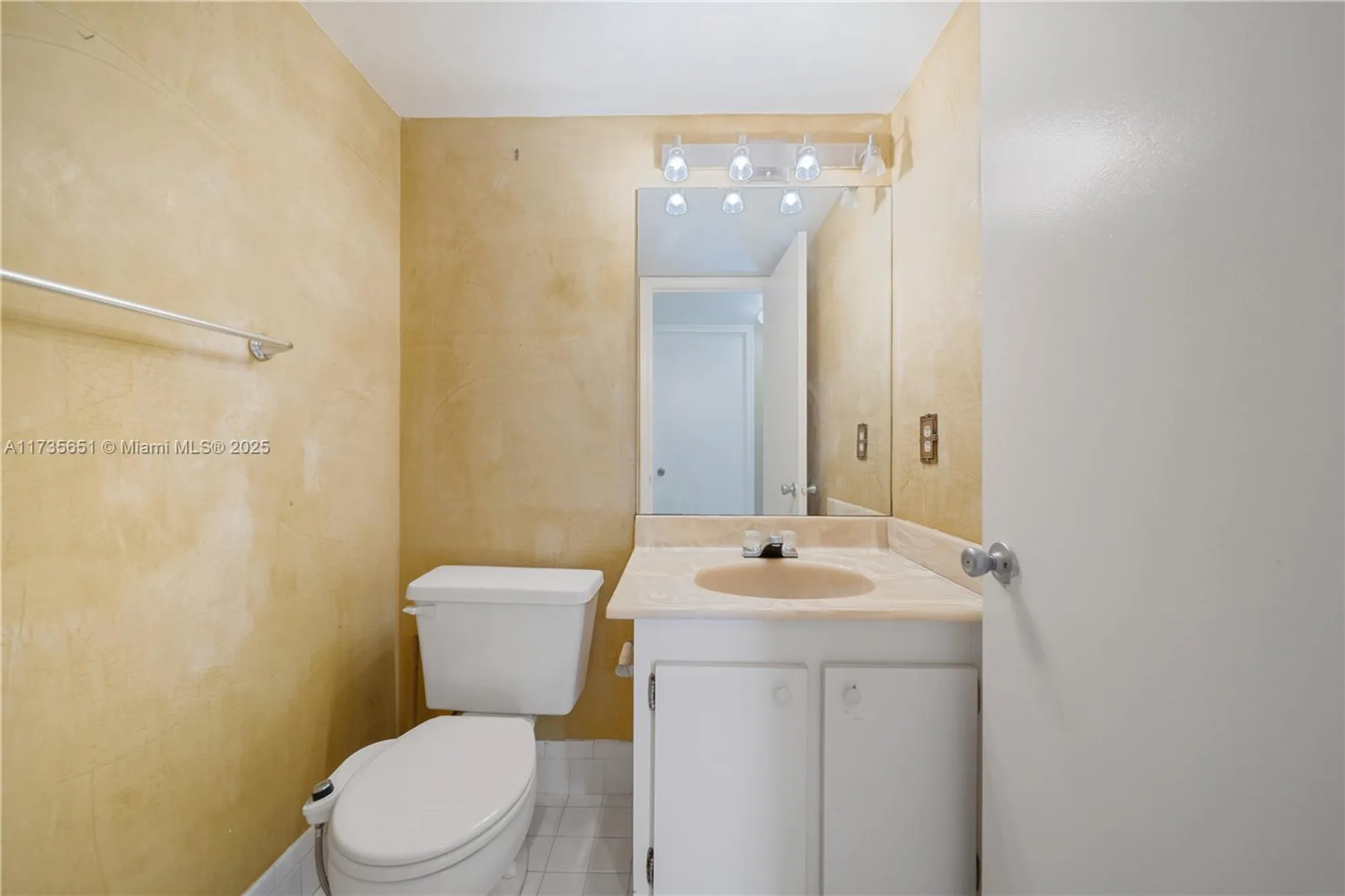 Property Slideshow image 10 of 24 | 13455 sw 3rd st 302s, Pembroke Pines, FL, 33027