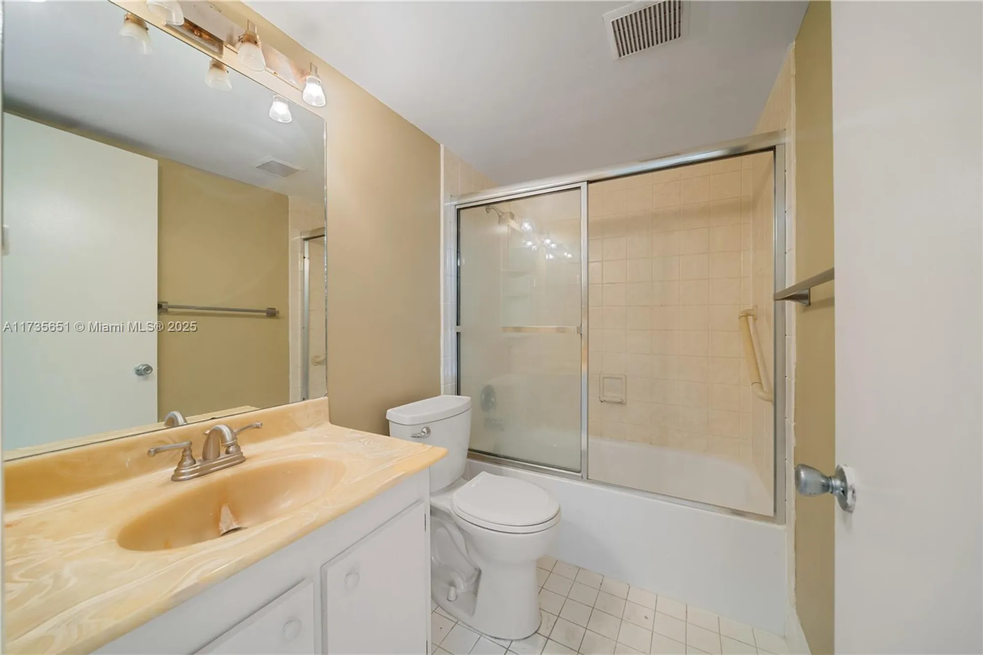 Property Slideshow image 8 of 24 | 13455 sw 3rd st 302s, Pembroke Pines, FL, 33027