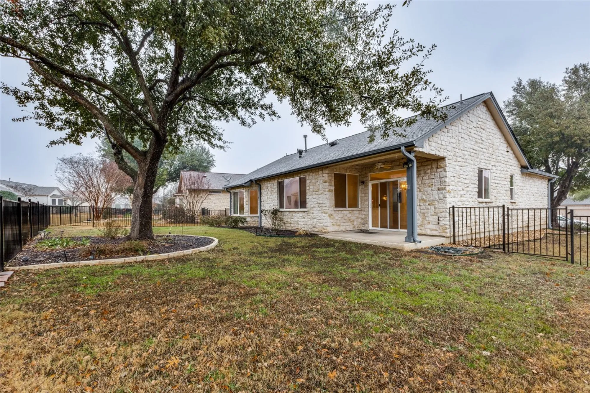 Property Slideshow image 13 of 14 | 106 prospector pass, Georgetown, TX, 78633