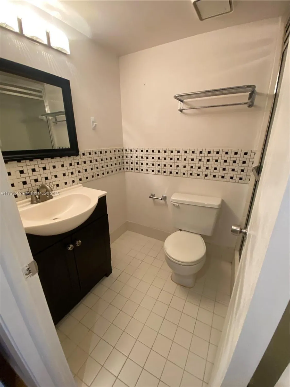 Property Slideshow image 14 of 38 | 6090 n sabal palm blvd apt 208, Tamarac, FL, 33319