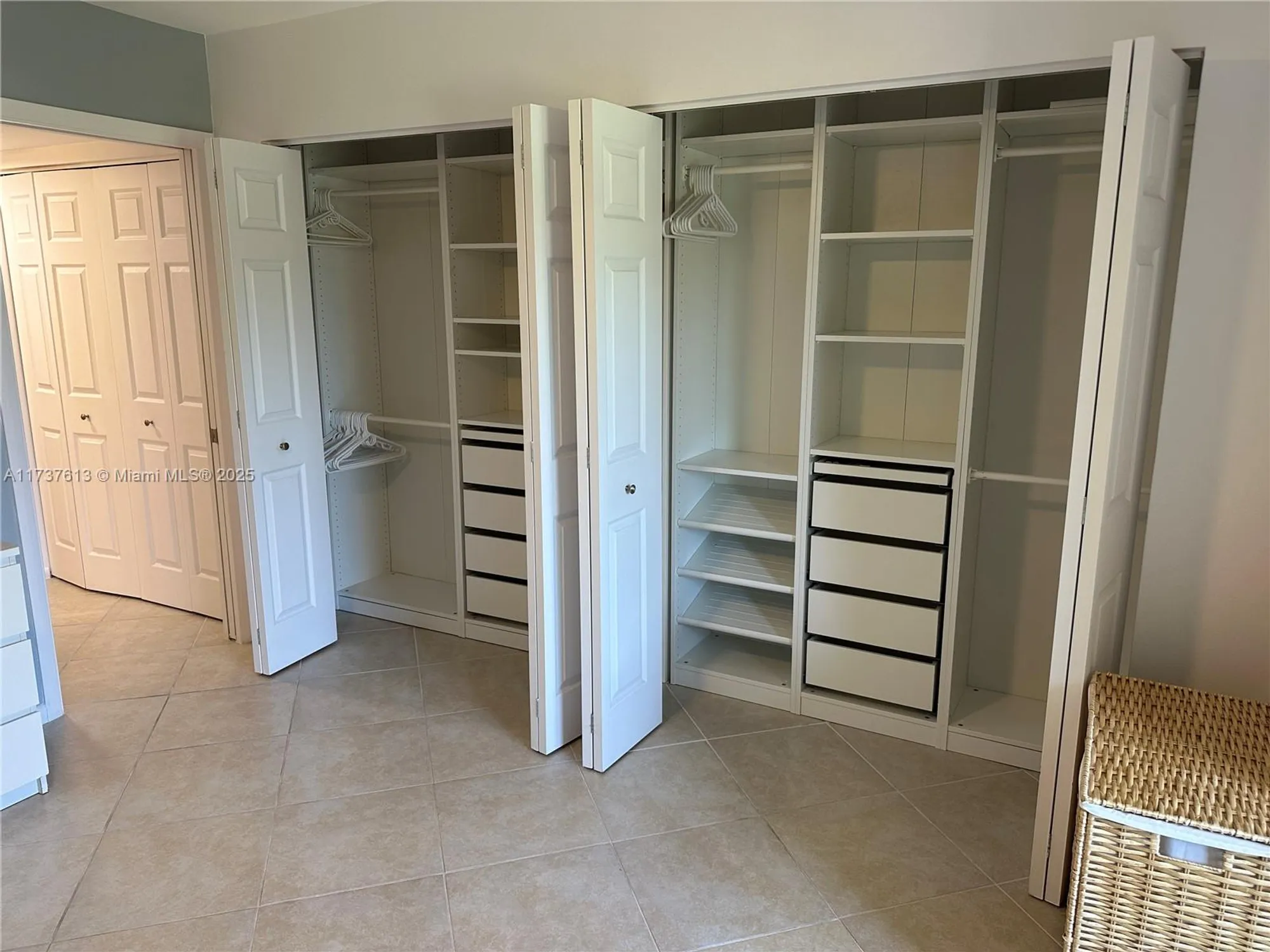 Property Slideshow image 18 of 39 | 143 oakridge j # 143, Deerfield Beach, FL, 33442