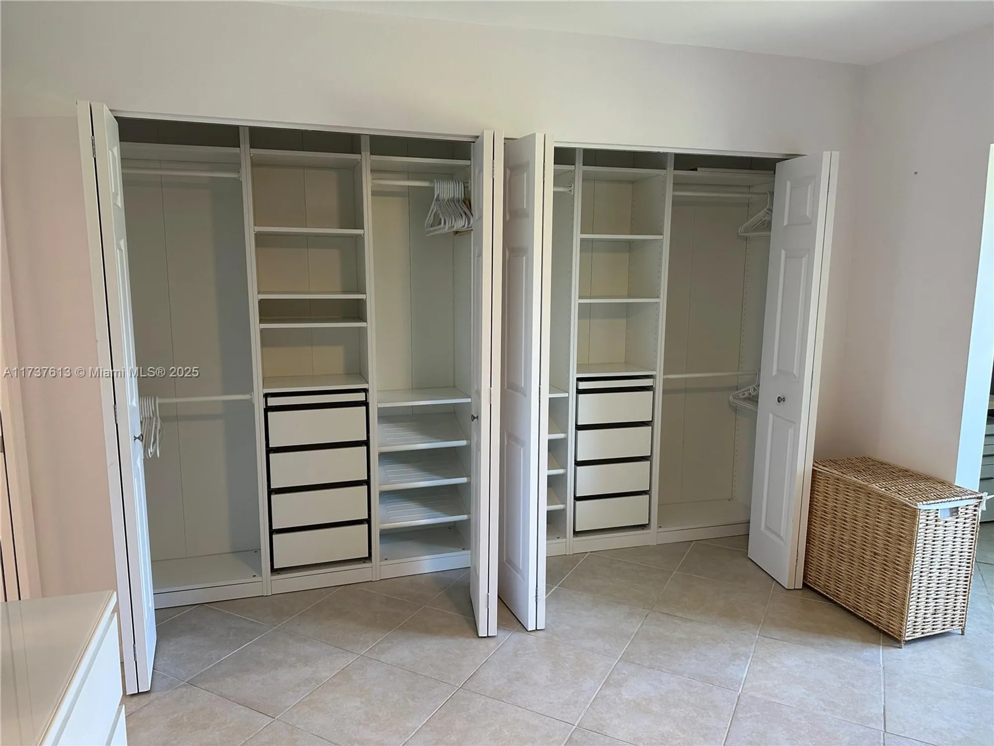 Property Slideshow image 19 of 39 | 143 oakridge j # 143, Deerfield Beach, FL, 33442