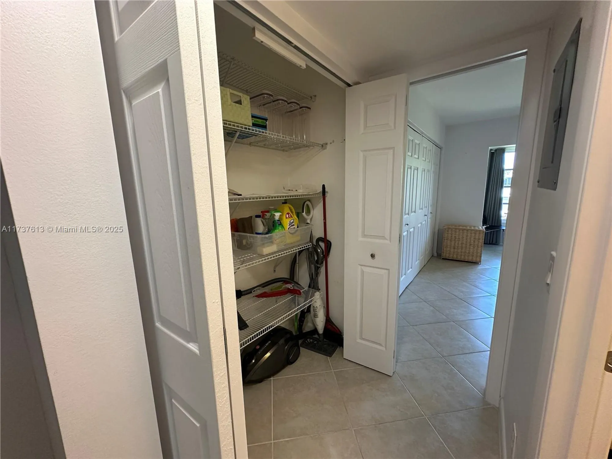 Property Slideshow image 24 of 39 | 143 oakridge j # 143, Deerfield Beach, FL, 33442