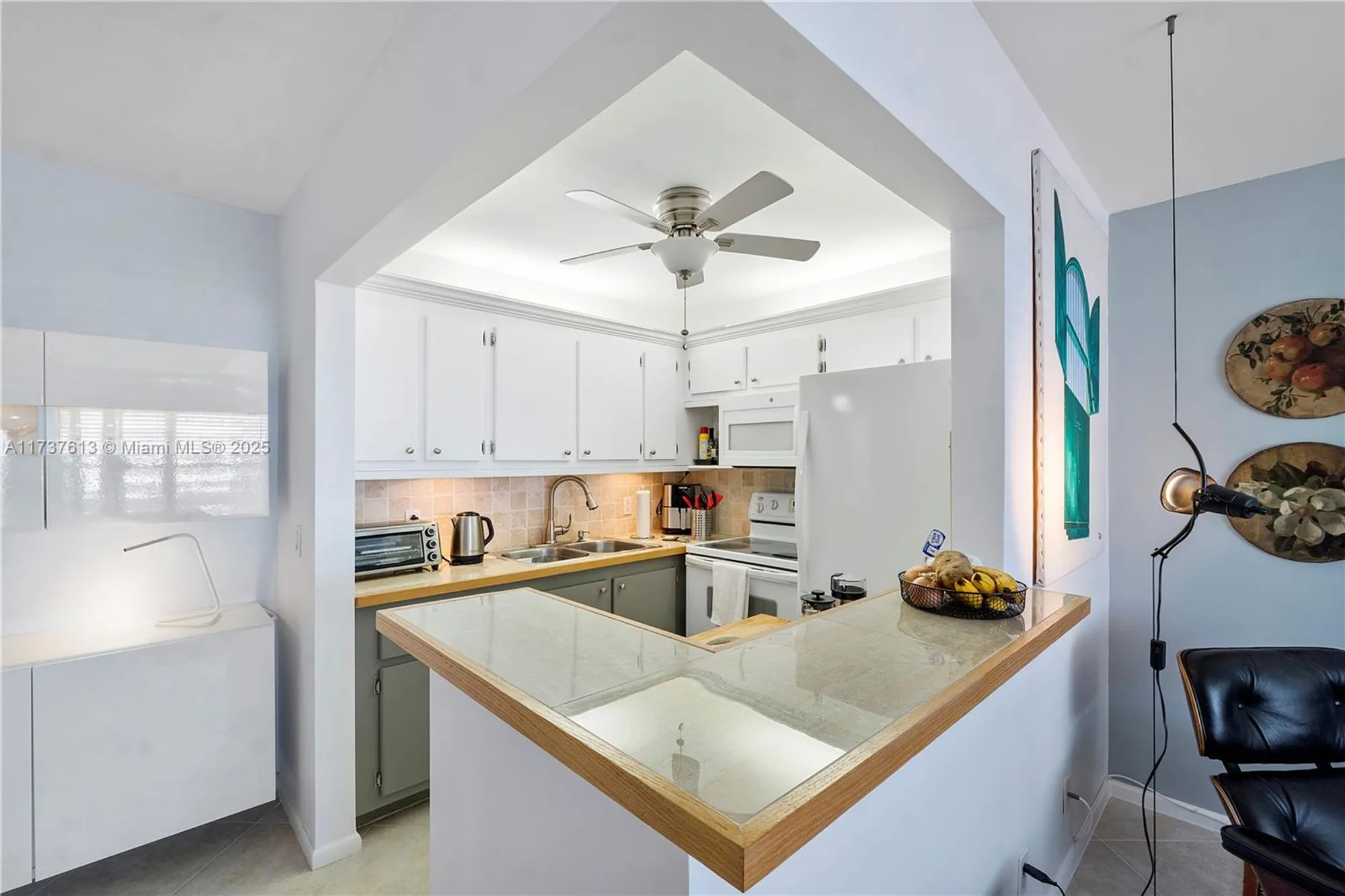 Property Slideshow image 4 of 39 | 143 oakridge j # 143, Deerfield Beach, FL, 33442