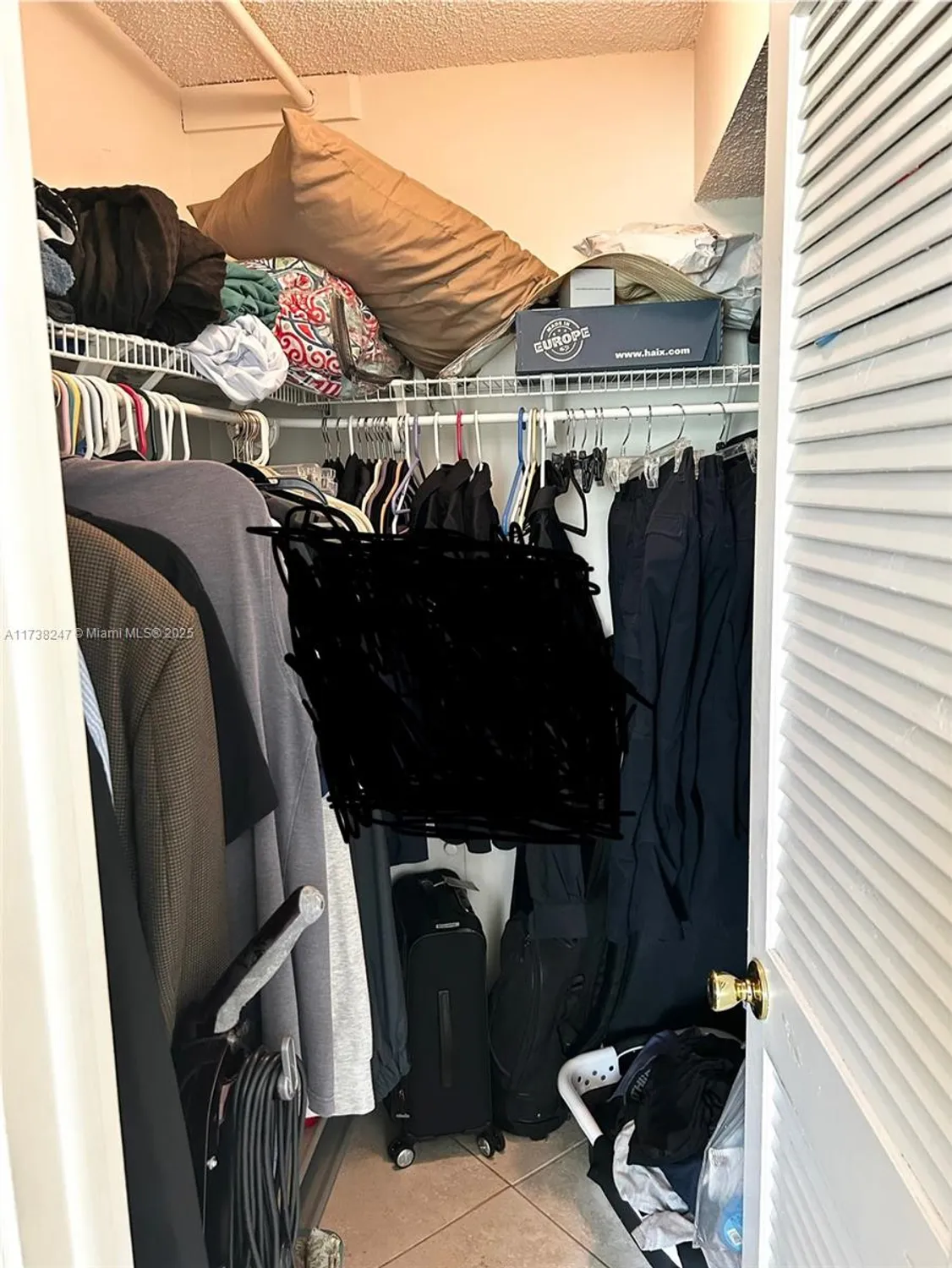 Property Slideshow image 12 of 54 | 411 s hollybrook dr 105, Pembroke Pines, FL, 33025