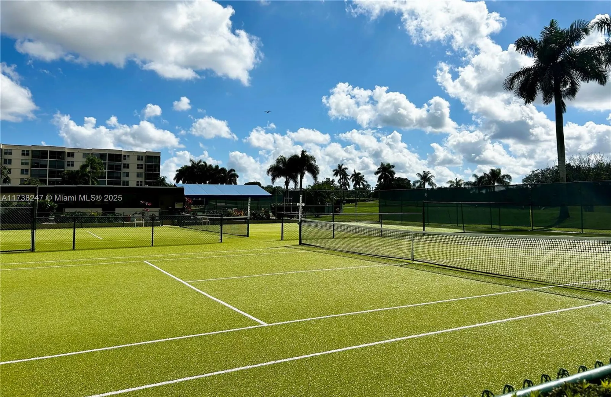 Property Slideshow image 34 of 54 | 411 s hollybrook dr 105, Pembroke Pines, FL, 33025