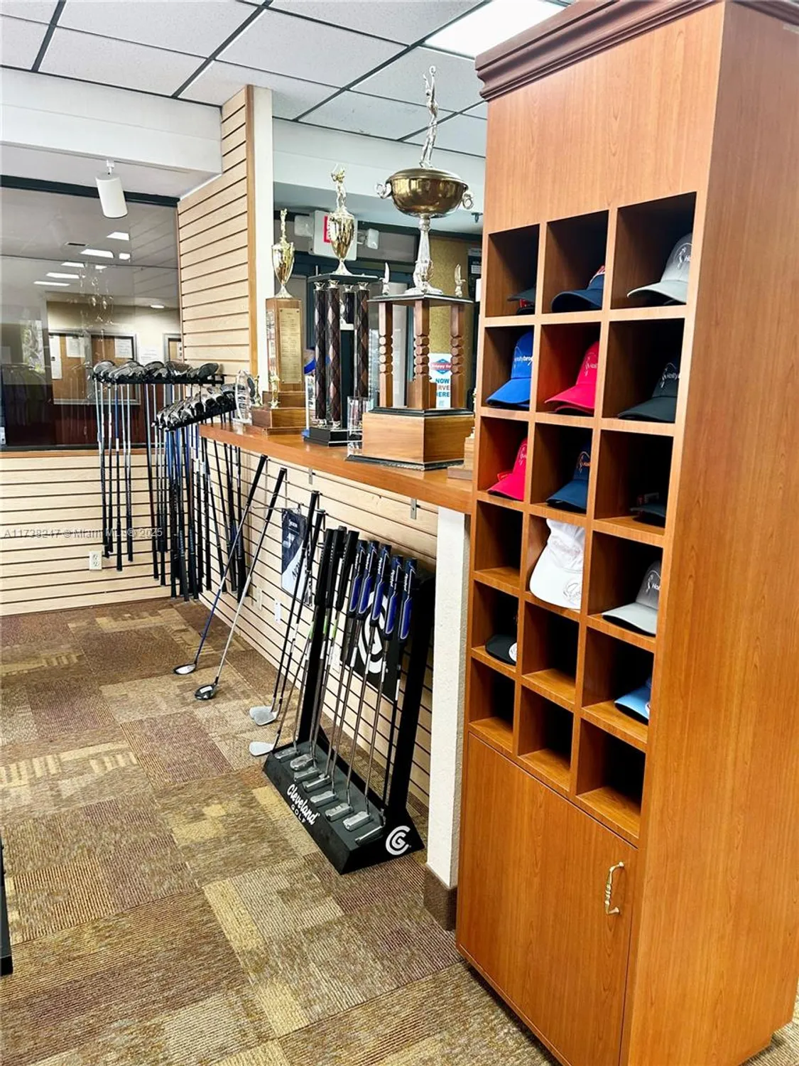 Property Slideshow image 39 of 54 | 411 s hollybrook dr 105, Pembroke Pines, FL, 33025