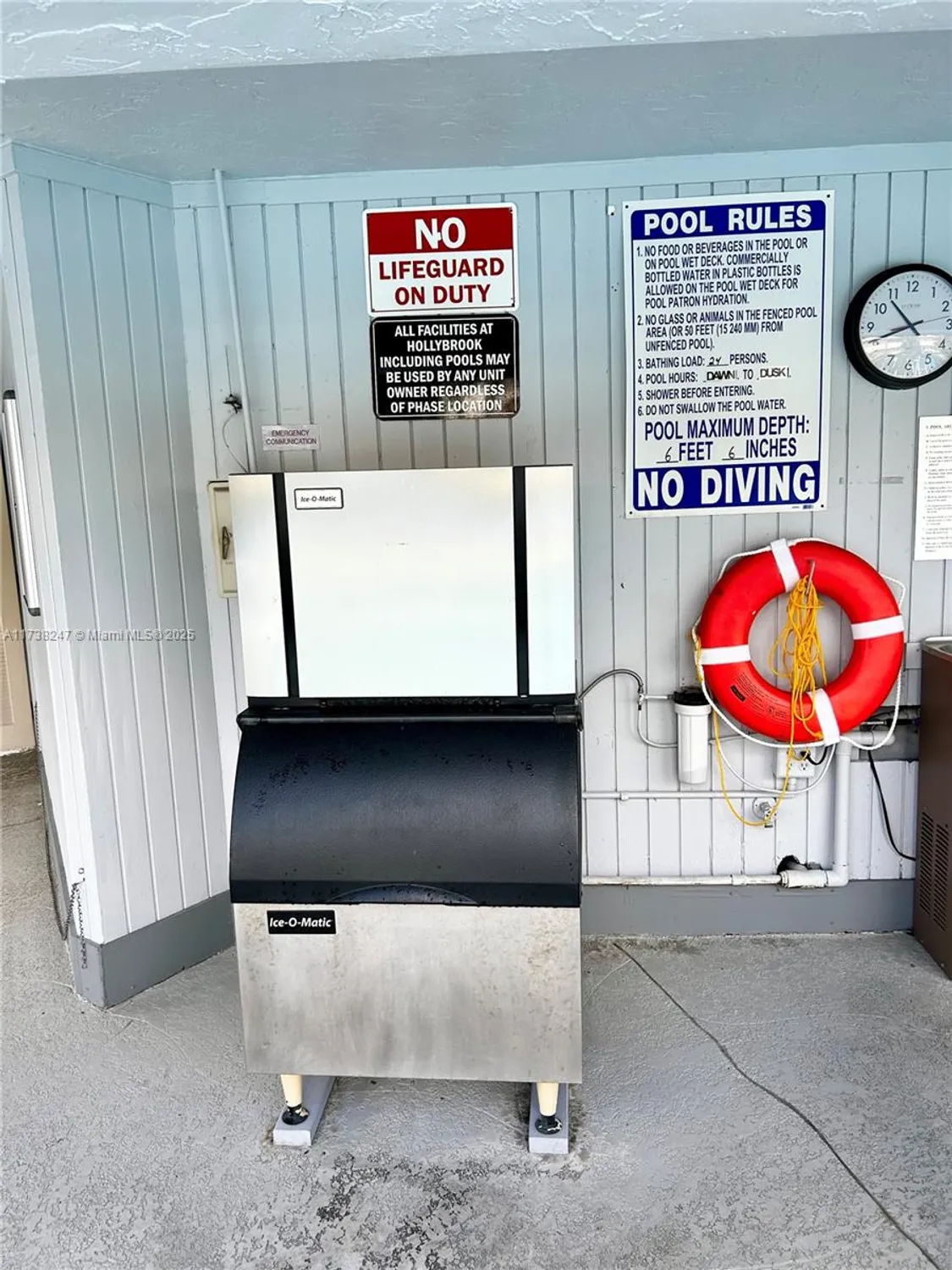 Property Slideshow image 31 of 54 | 411 s hollybrook dr 105, Pembroke Pines, FL, 33025