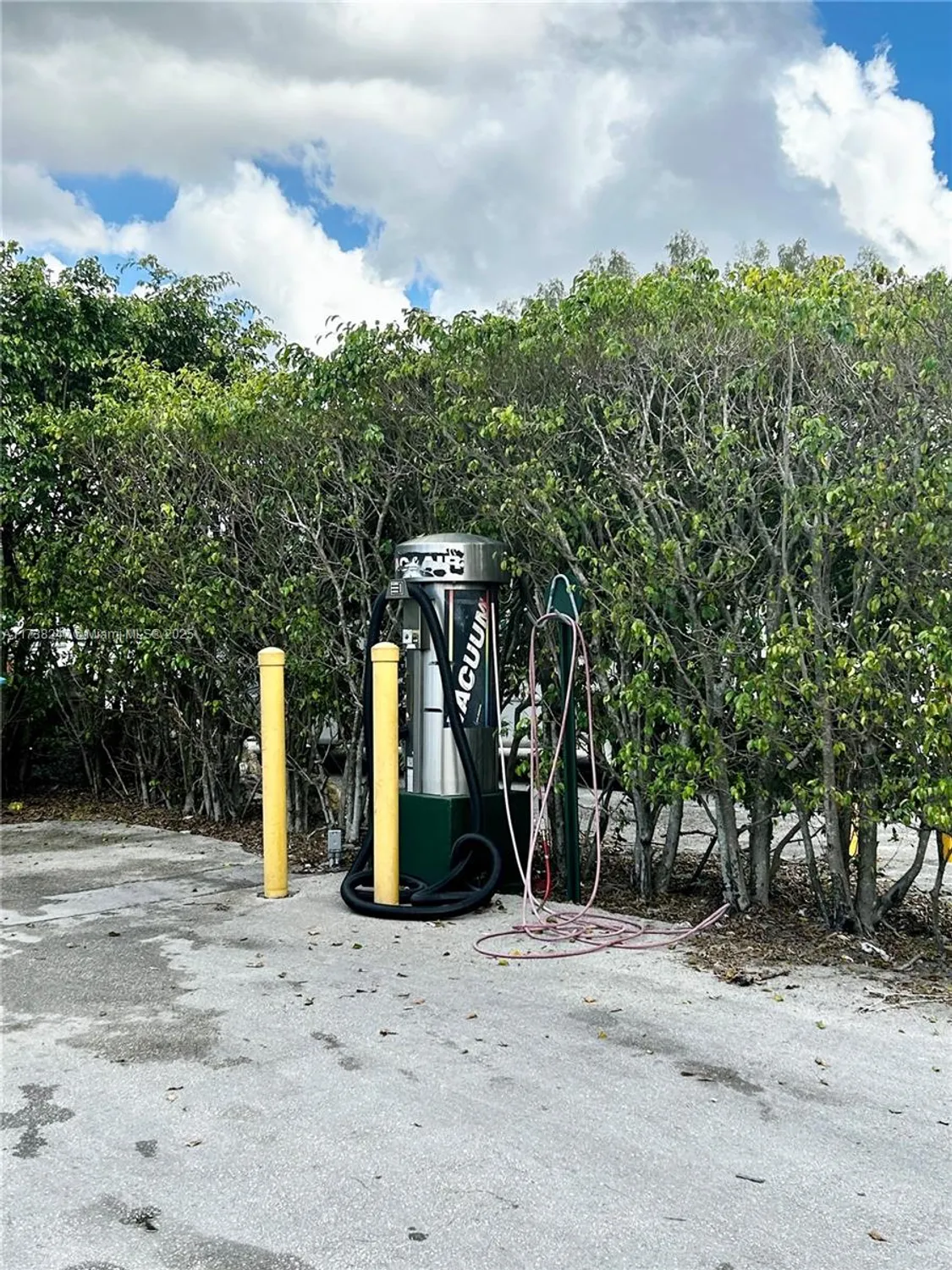 Property Slideshow image 53 of 54 | 411 s hollybrook dr 105, Pembroke Pines, FL, 33025