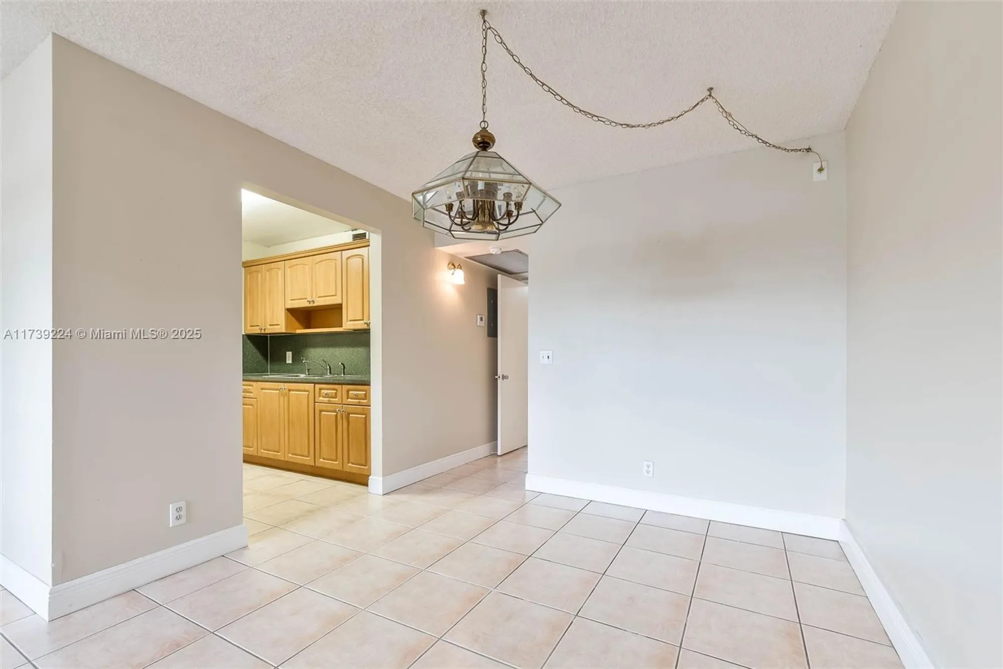 Property Slideshow image 15 of 22 | 13355 sw 9th ct 104h, Pembroke Pines, FL, 33027