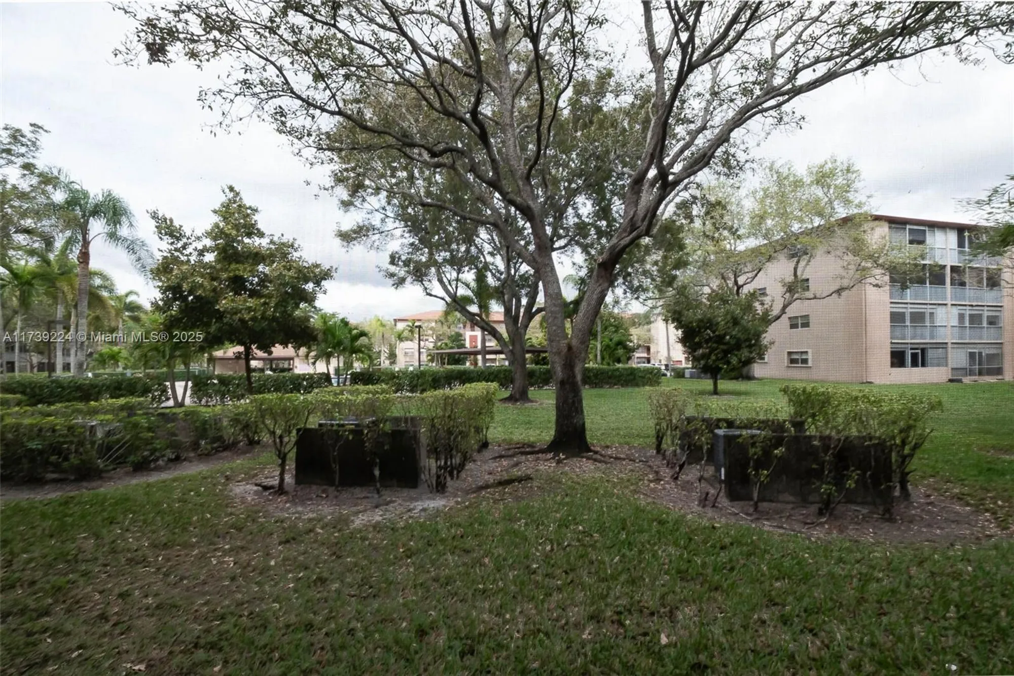 Property Slideshow image 18 of 22 | 13355 sw 9th ct 104h, Pembroke Pines, FL, 33027