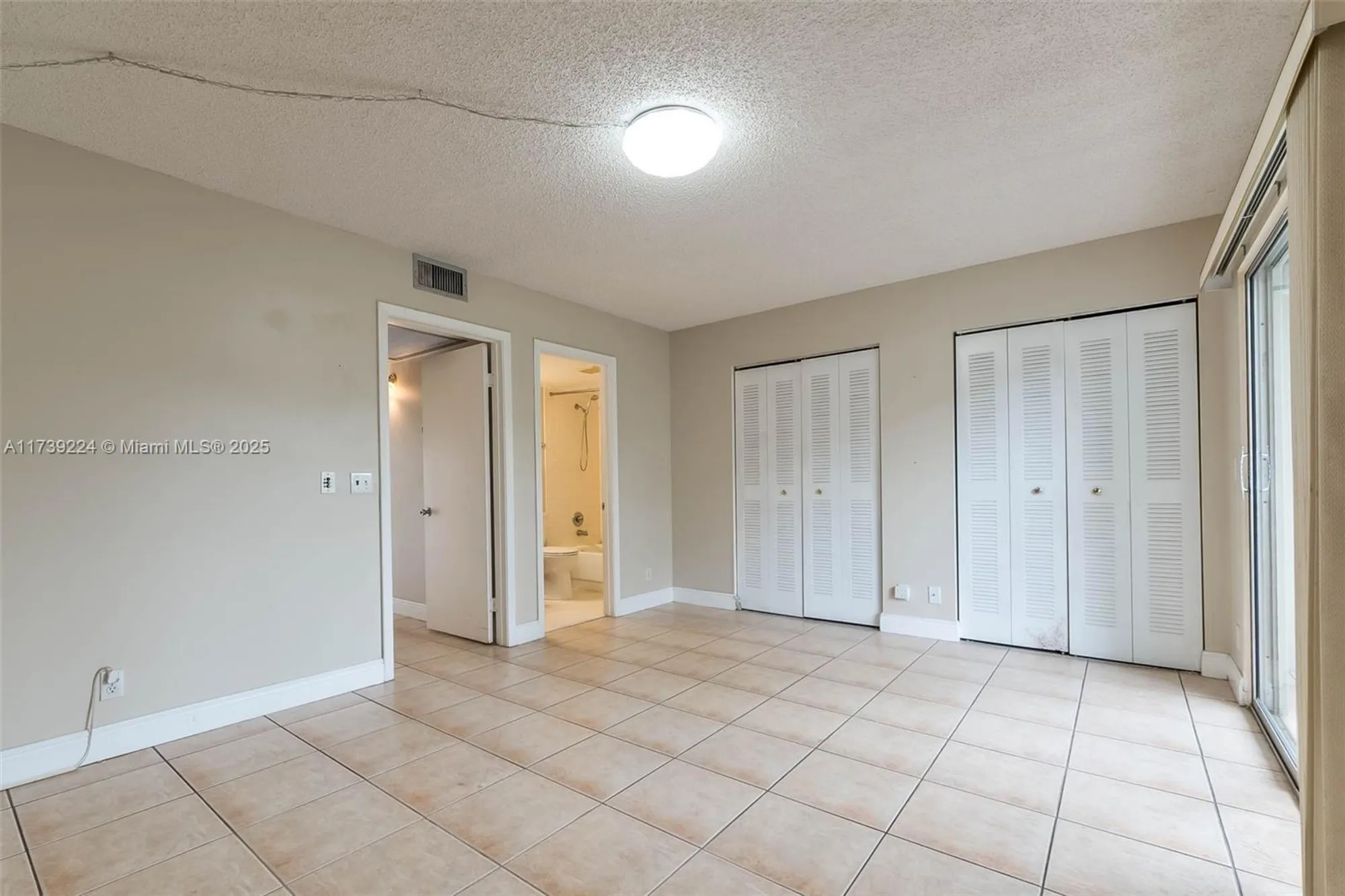 Property Slideshow image 7 of 22 | 13355 sw 9th ct 104h, Pembroke Pines, FL, 33027