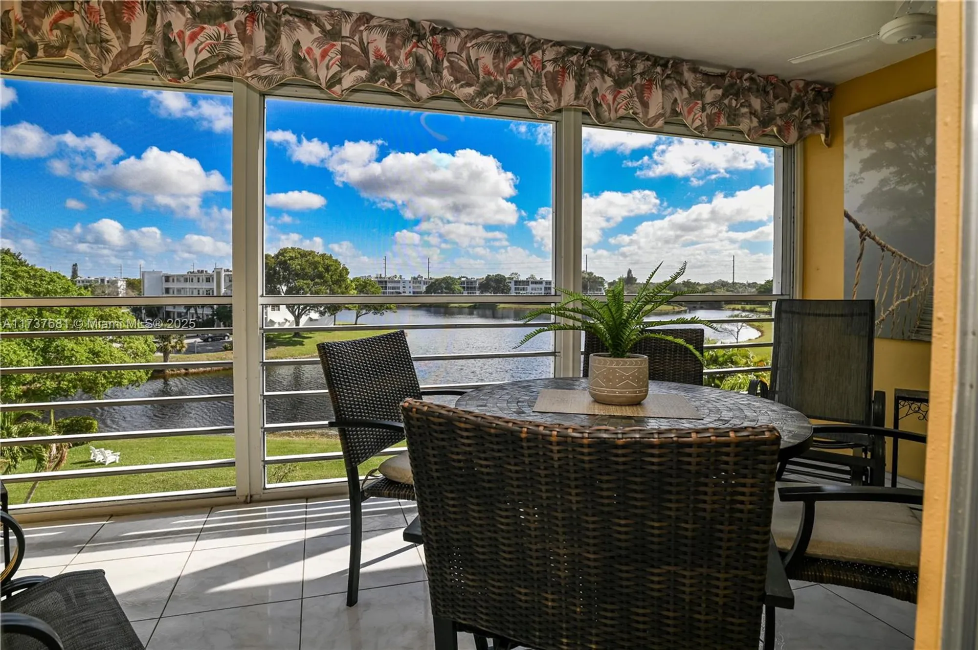 Property Slideshow image 2 of 63 | 4110 oakridge v # 4110, Deerfield Beach, FL, 33442