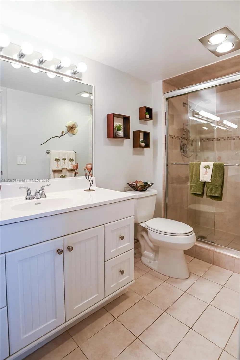 Property Slideshow image 32 of 63 | 4110 oakridge v # 4110, Deerfield Beach, FL, 33442