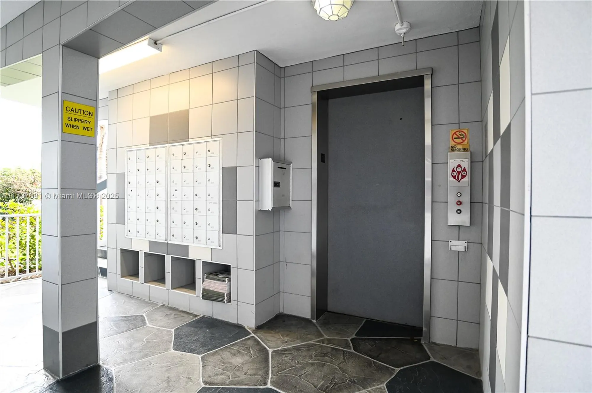 Property Slideshow image 46 of 63 | 4110 oakridge v # 4110, Deerfield Beach, FL, 33442