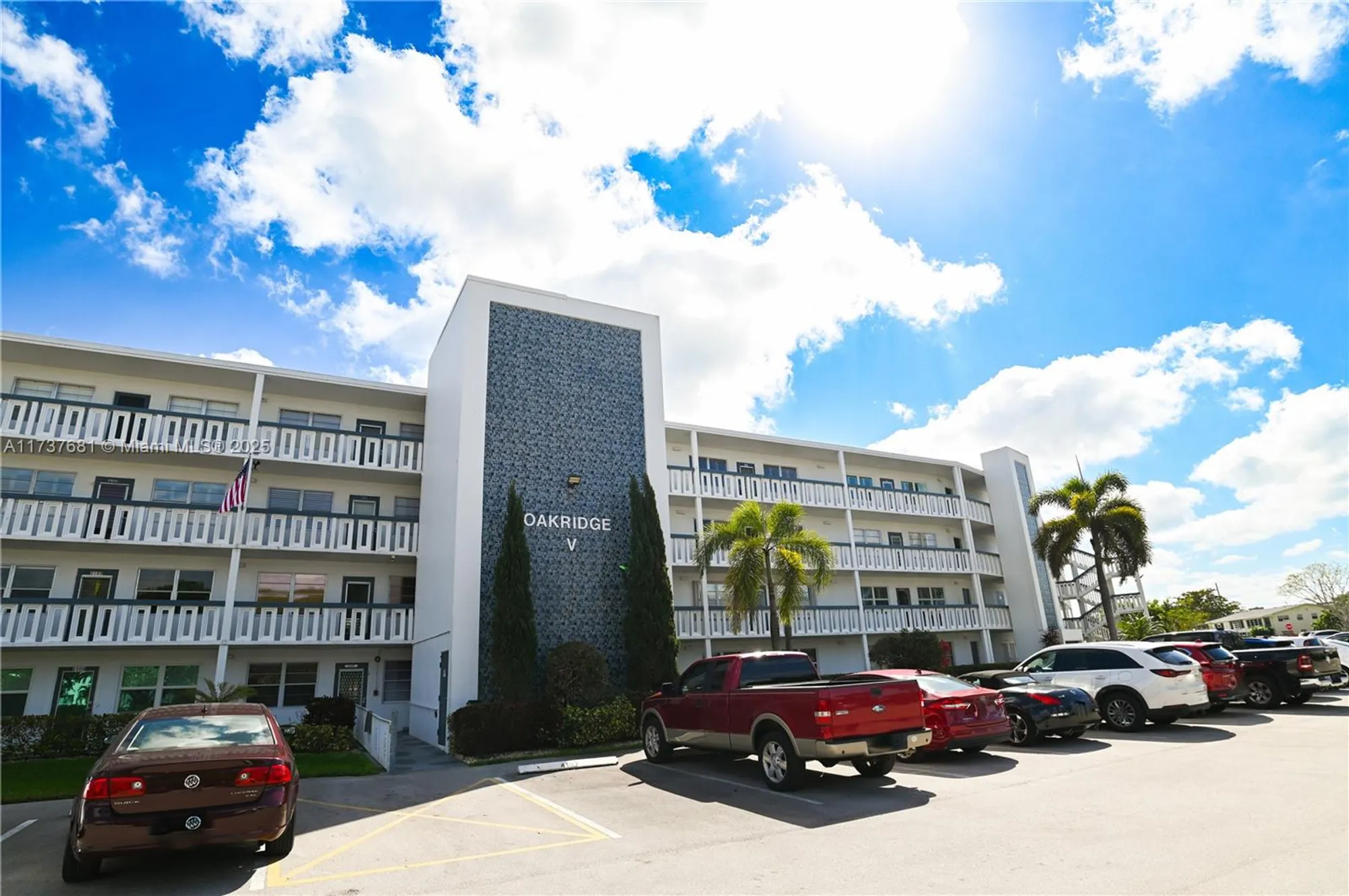 Property Slideshow image 49 of 63 | 4110 oakridge v # 4110, Deerfield Beach, FL, 33442