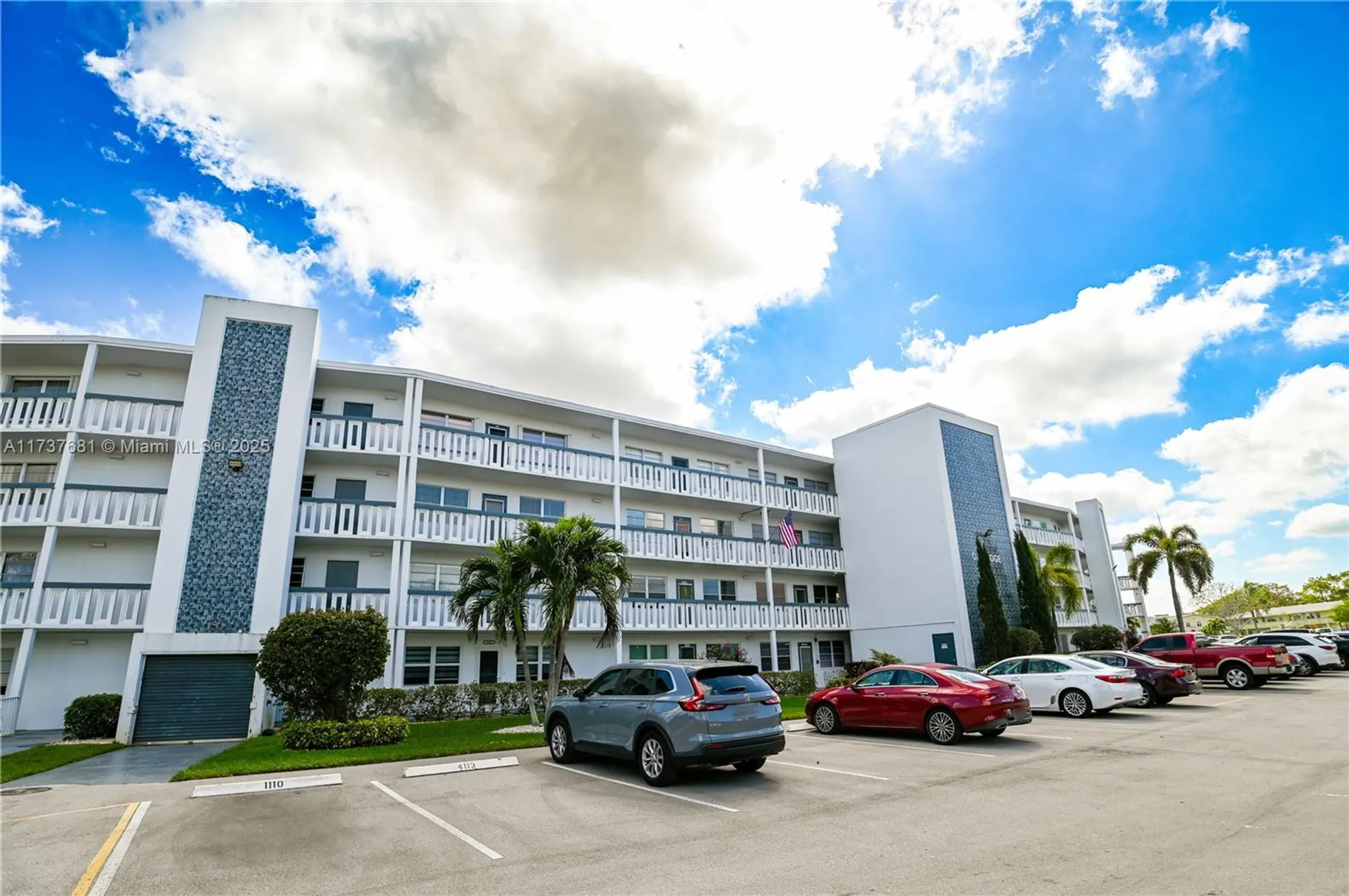 Property Slideshow image 50 of 63 | 4110 oakridge v # 4110, Deerfield Beach, FL, 33442