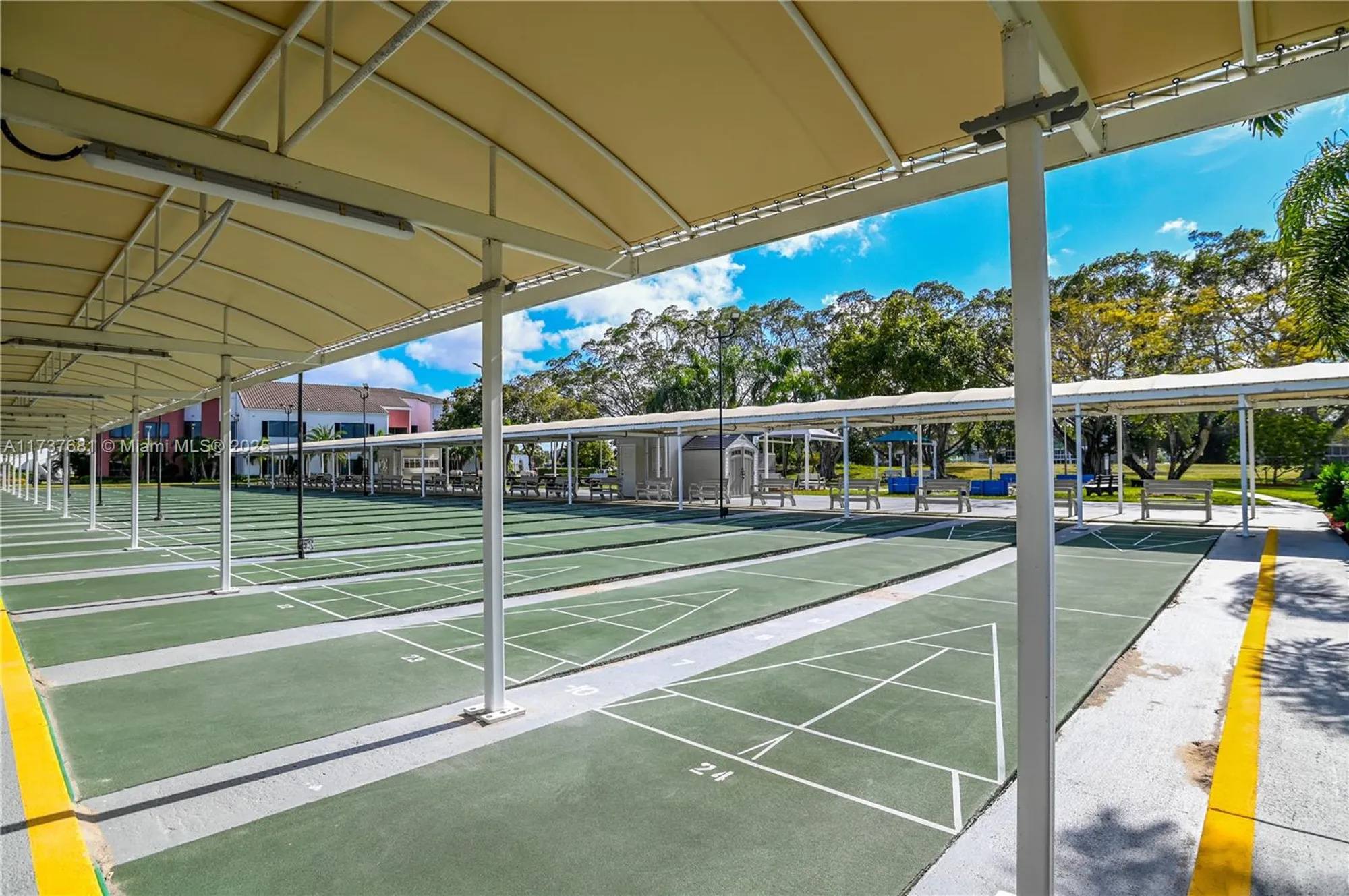 Property Slideshow image 51 of 63 | 4110 oakridge v # 4110, Deerfield Beach, FL, 33442