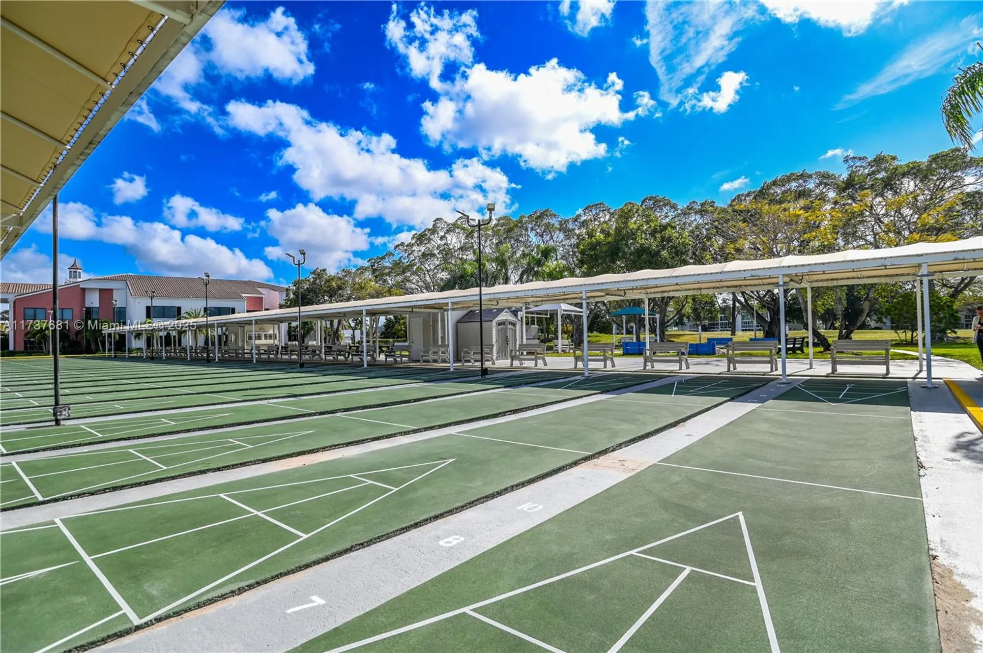 Property Slideshow image 52 of 63 | 4110 oakridge v # 4110, Deerfield Beach, FL, 33442