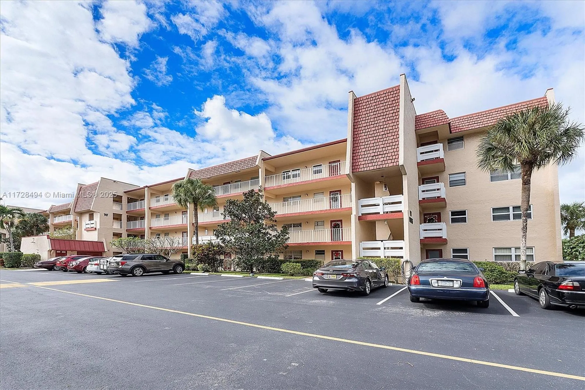 Property Slideshow image 19 of 22 | 1035 country club dr apt 206, Margate, FL, 33063