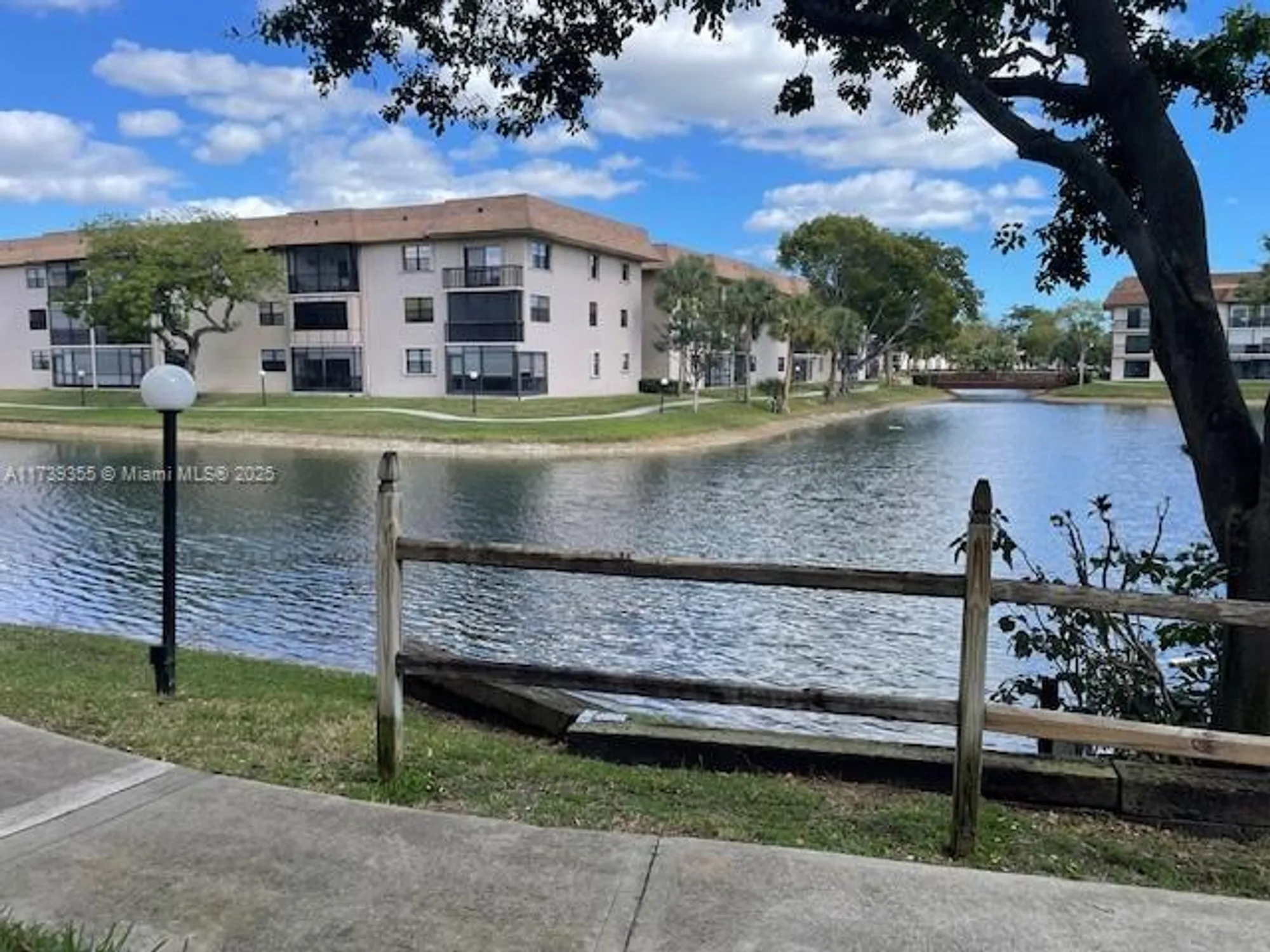 Property Slideshow image 14 of 17 | 6080 n sabal palm blvd 103, Tamarac, FL, 33319