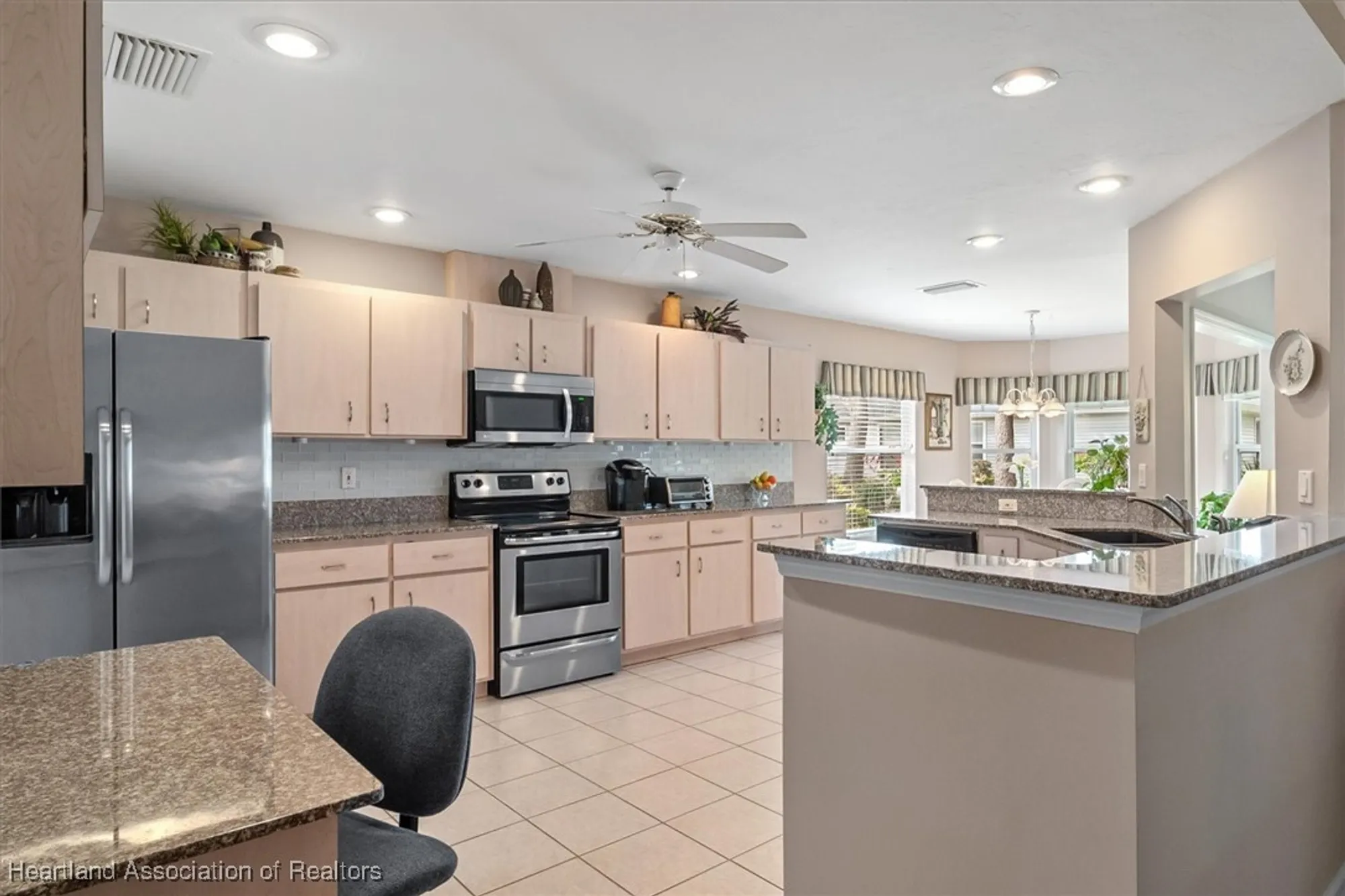 Property Slideshow image 18 of 50 | 3120 s prestwick dr, Avon Park, FL, 33825