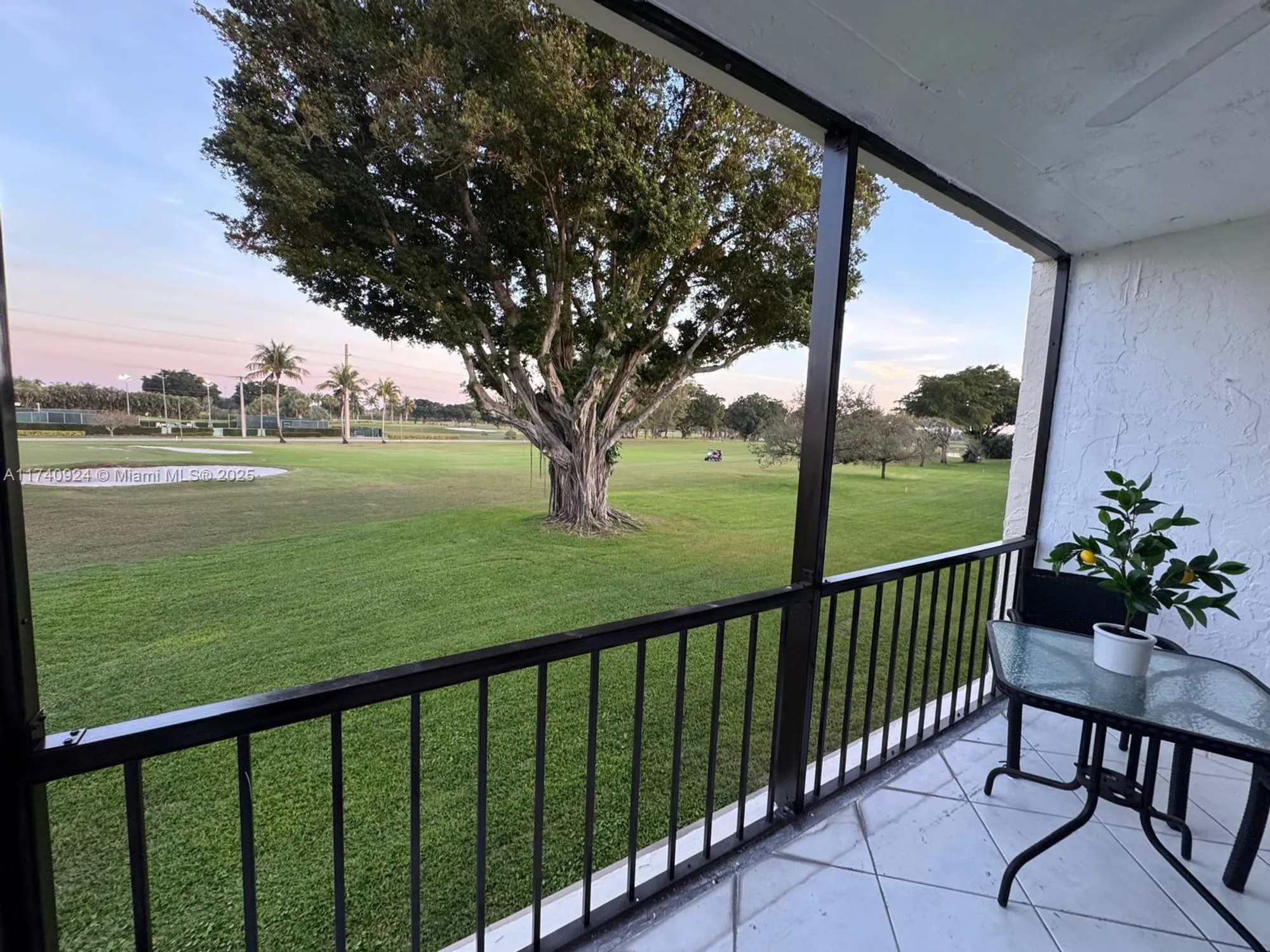 Property Slideshow image 24 of 24 | 9200 n hollybrook lake dr 208, Pembroke Pines, FL, 33025