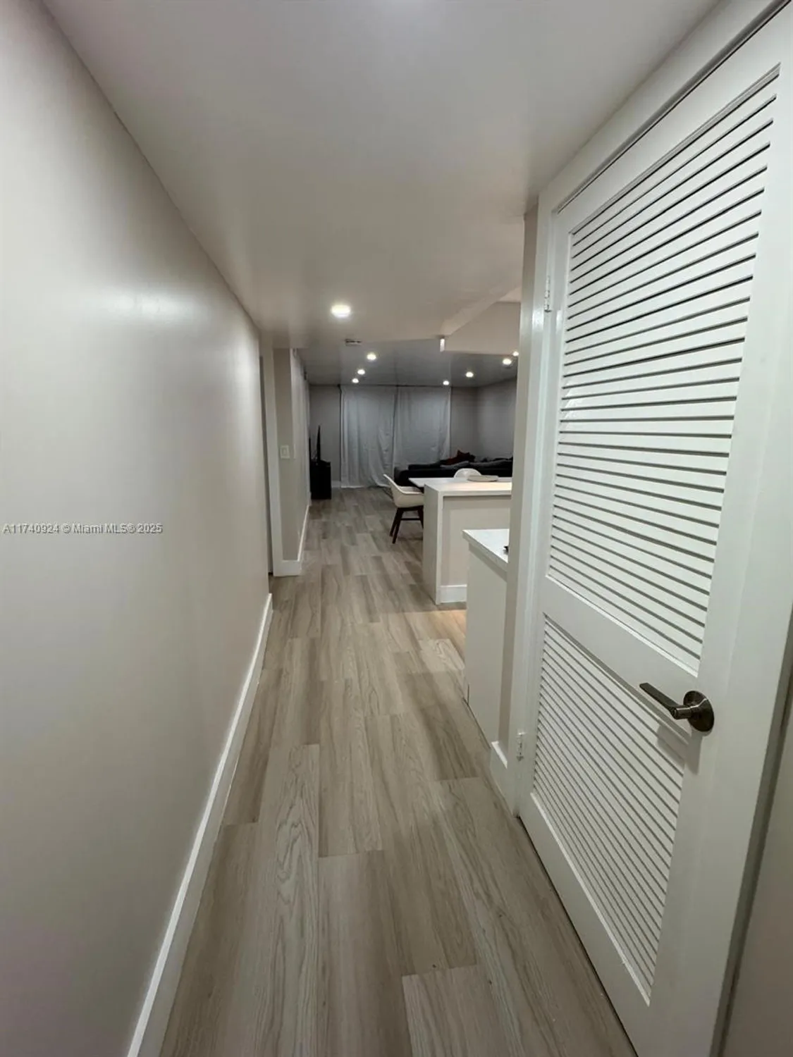 Property Slideshow image 2 of 24 | 9200 n hollybrook lake dr 208, Pembroke Pines, FL, 33025