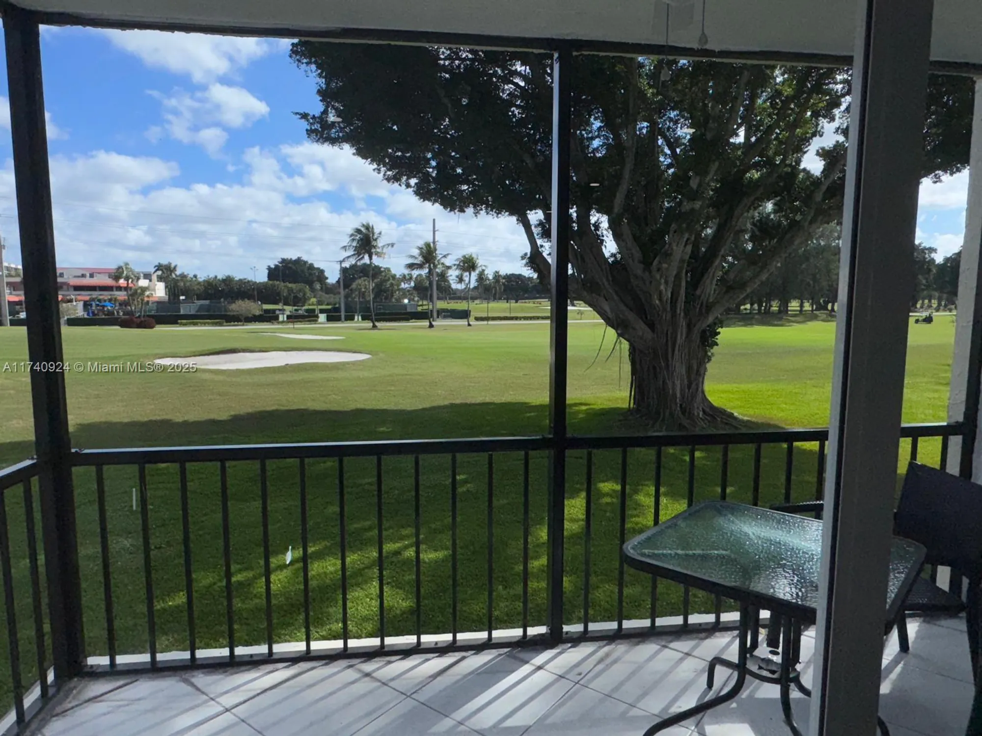 Property Slideshow image 22 of 24 | 9200 n hollybrook lake dr 208, Pembroke Pines, FL, 33025