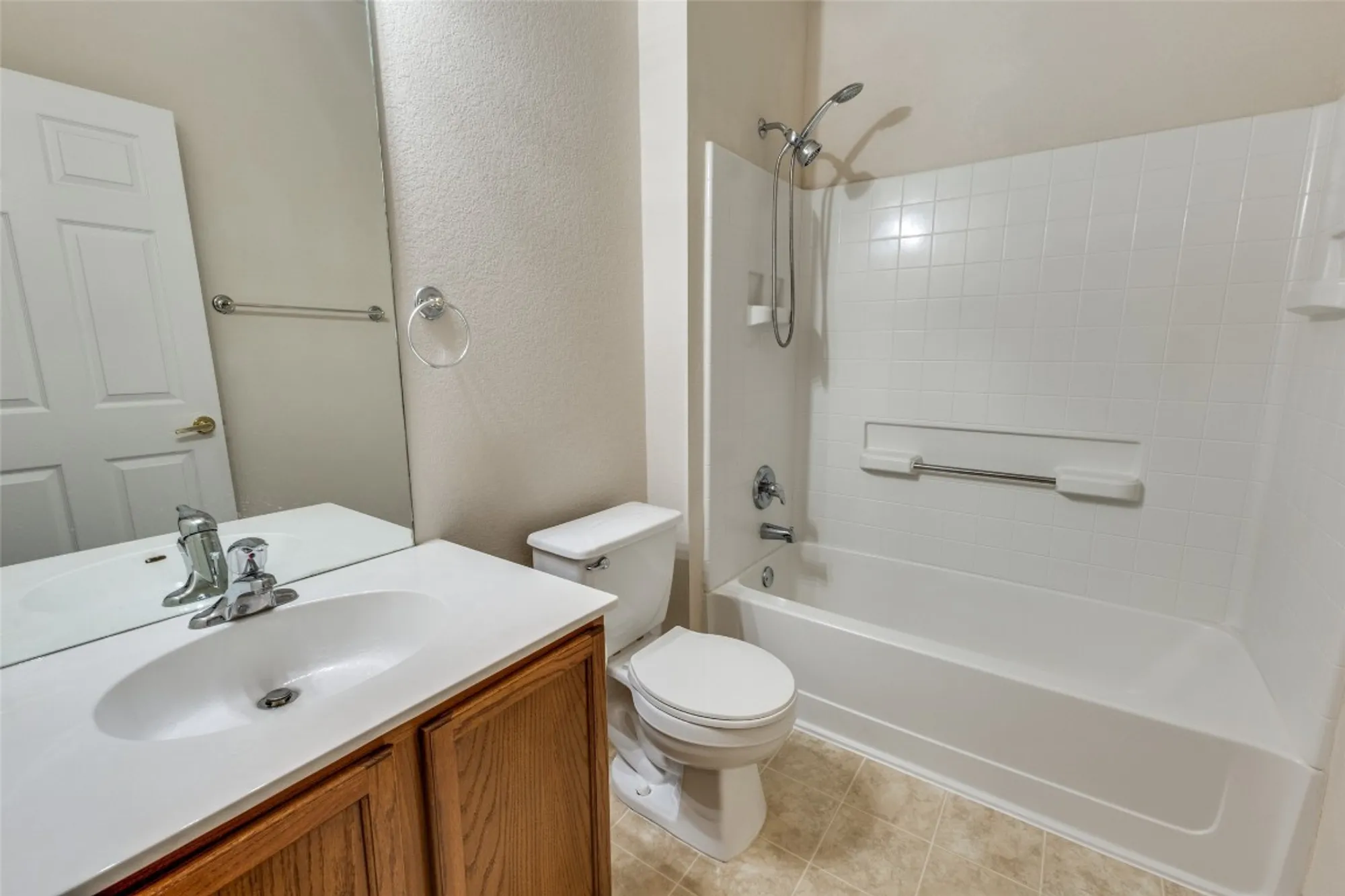 Property Slideshow image 15 of 18 | 206 bonham loop, Georgetown, TX, 78633