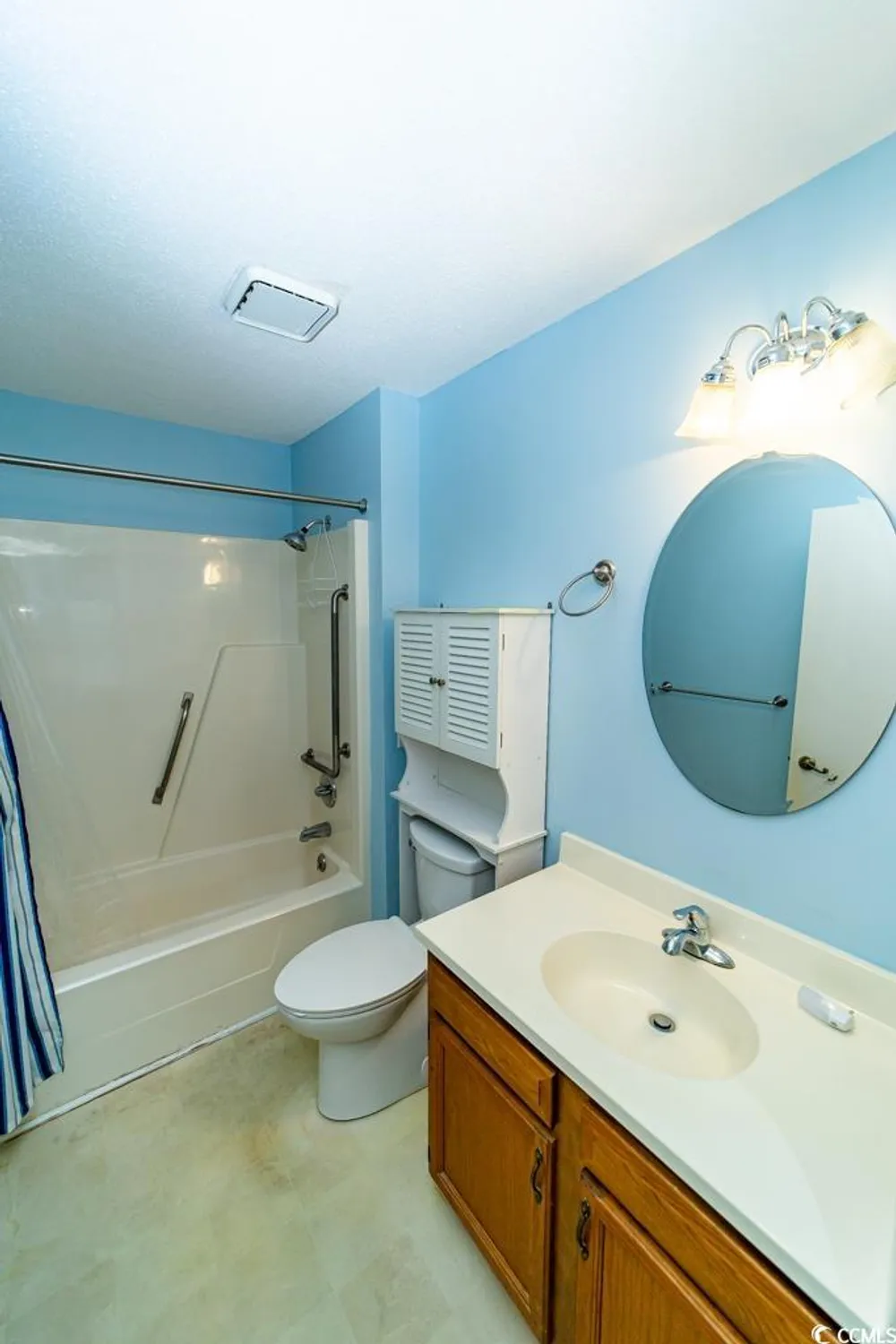 Property Slideshow image 11 of 25 | 5001 little river rd e-407, Myrtle Beach, SC, 29577
