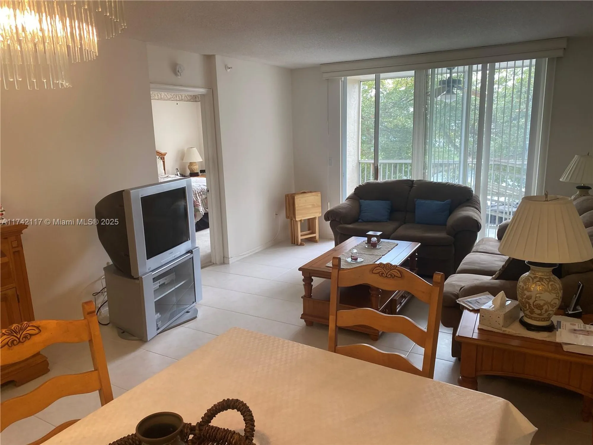 Property Slideshow image 6 of 42 | 9551 weldon cir apt e314, Fort Lauderdale, FL, 33321